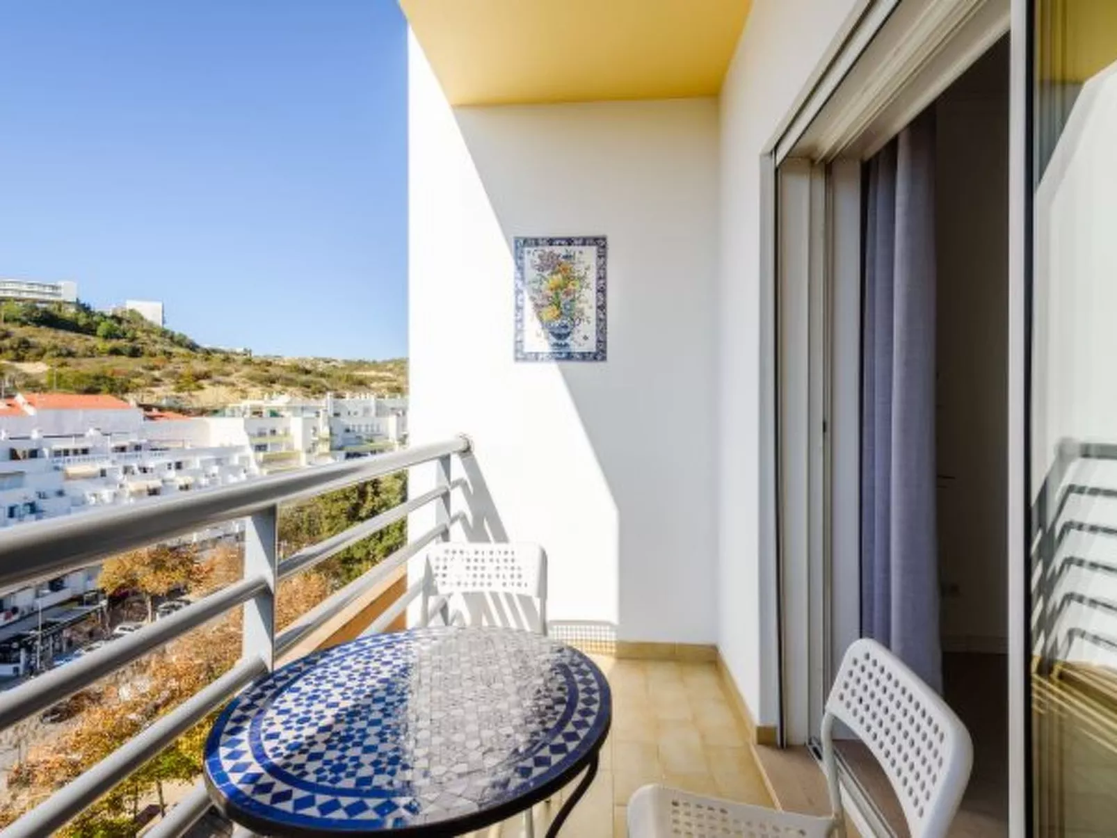 Amazing Apartment in Albufeira - Binnen
