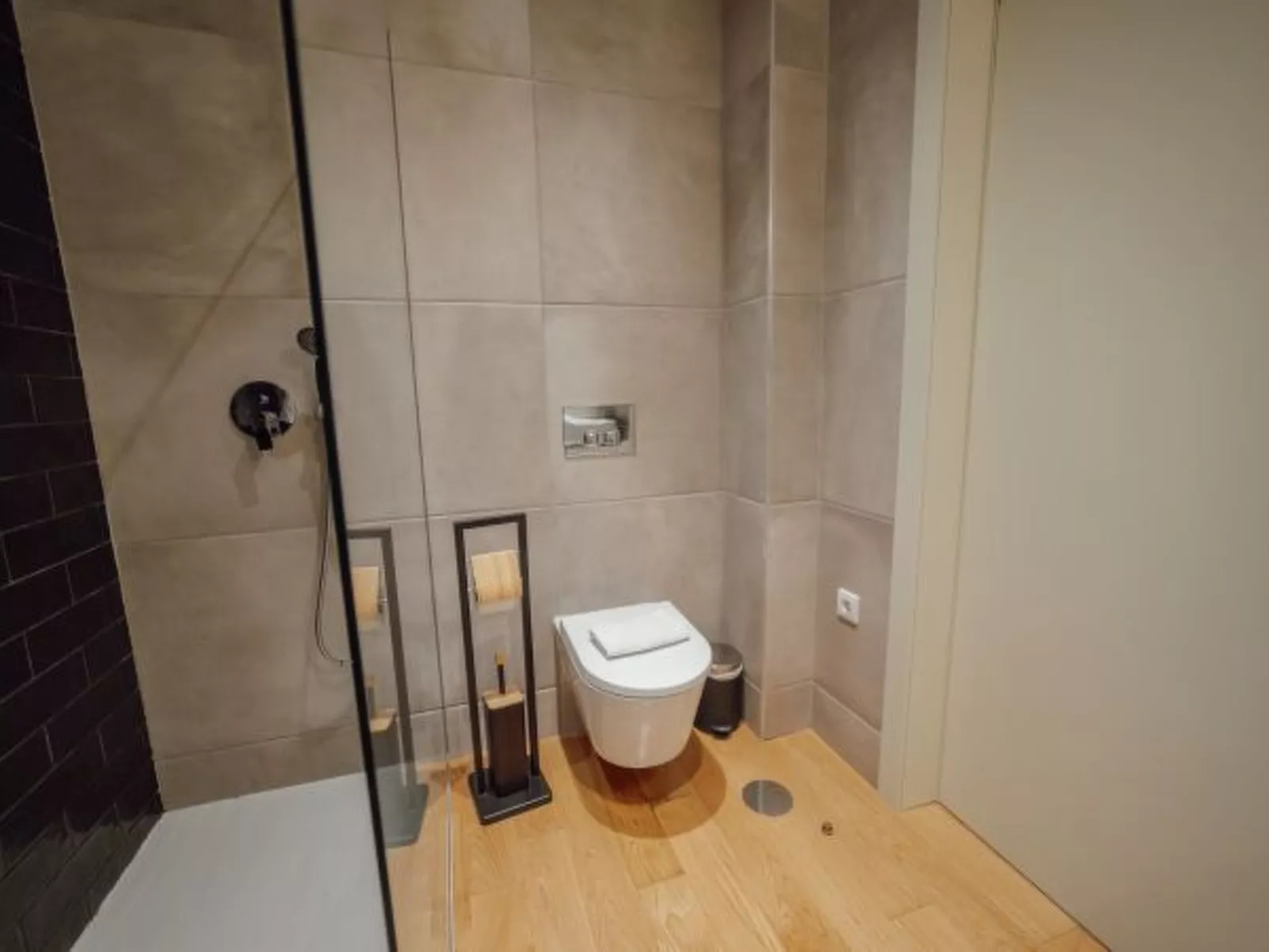 24 AGOSTO AMAZING TRIPLEX by VACATIONY - Binnen