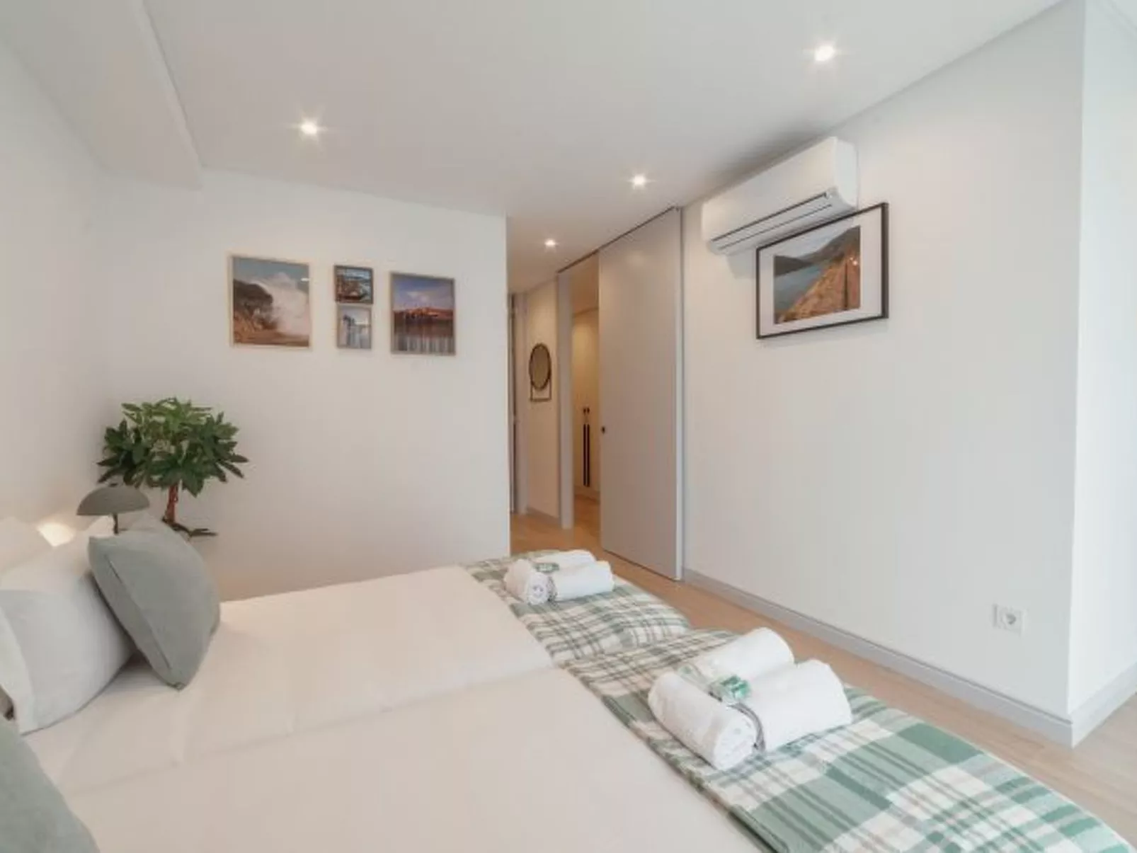 HEART OF PORTO APARTMENT G by VACATIONY - Binnen