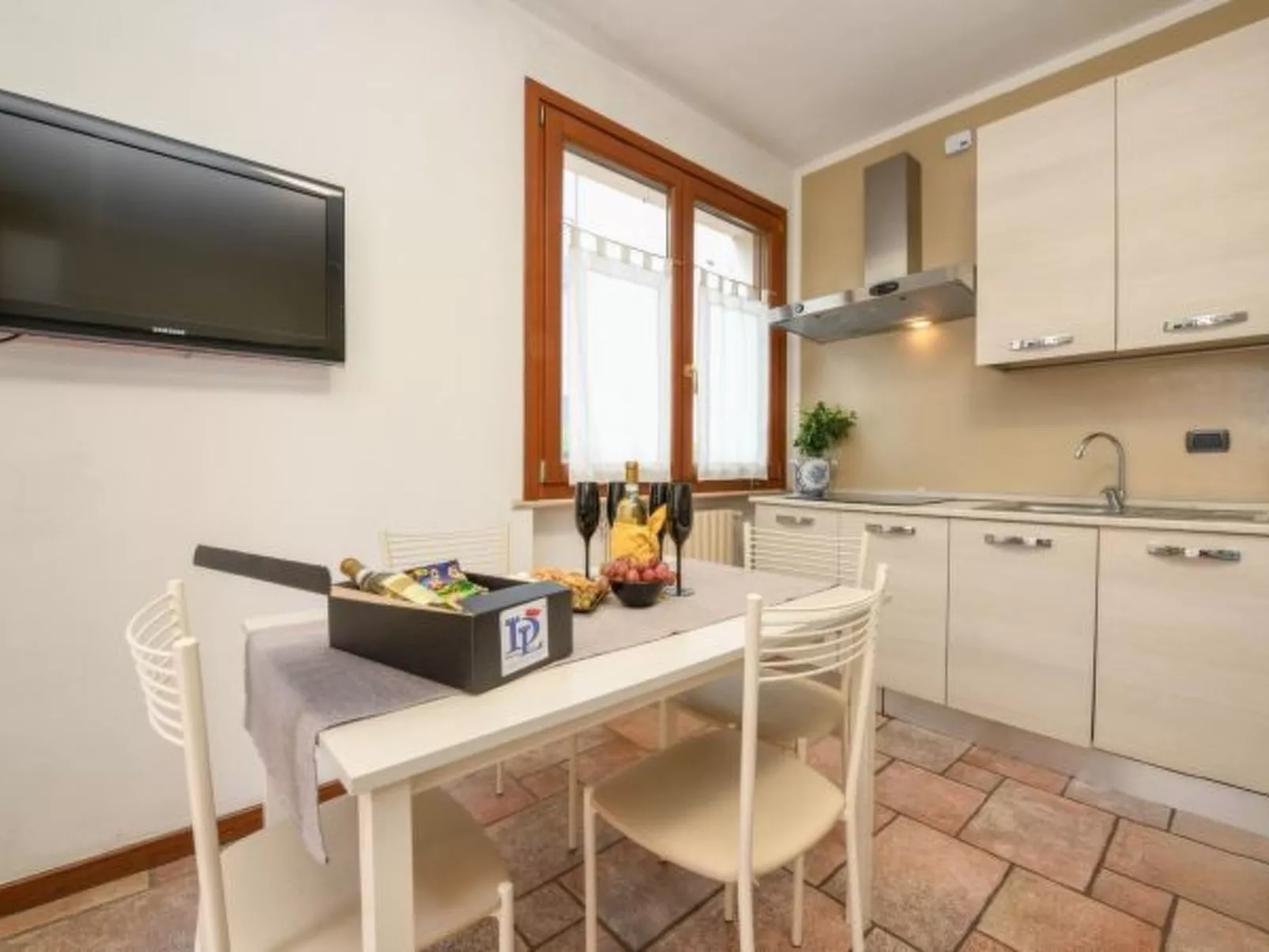 Desenzanoloft Garden and Pool - Image-tags.info