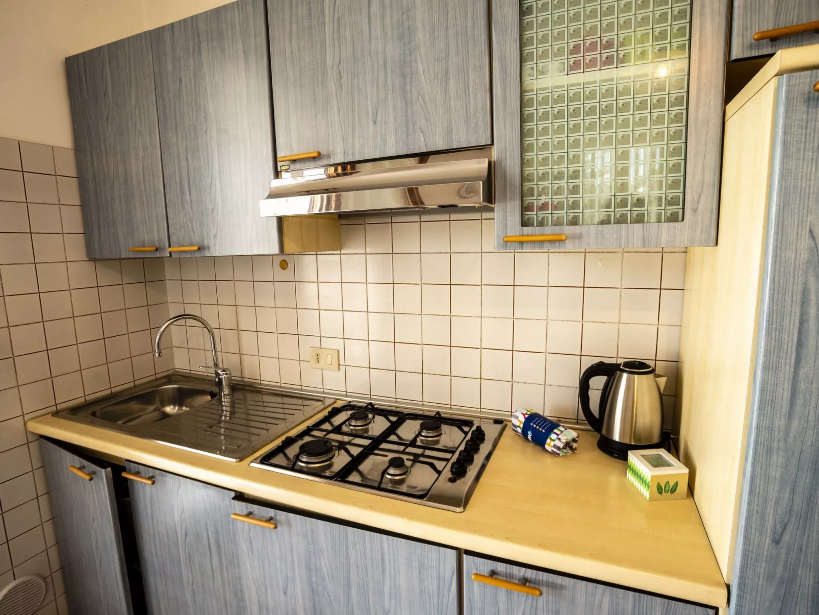 Eckhaus in Lido Di Volano, großer Innenhof, Grillplatz - Binnen