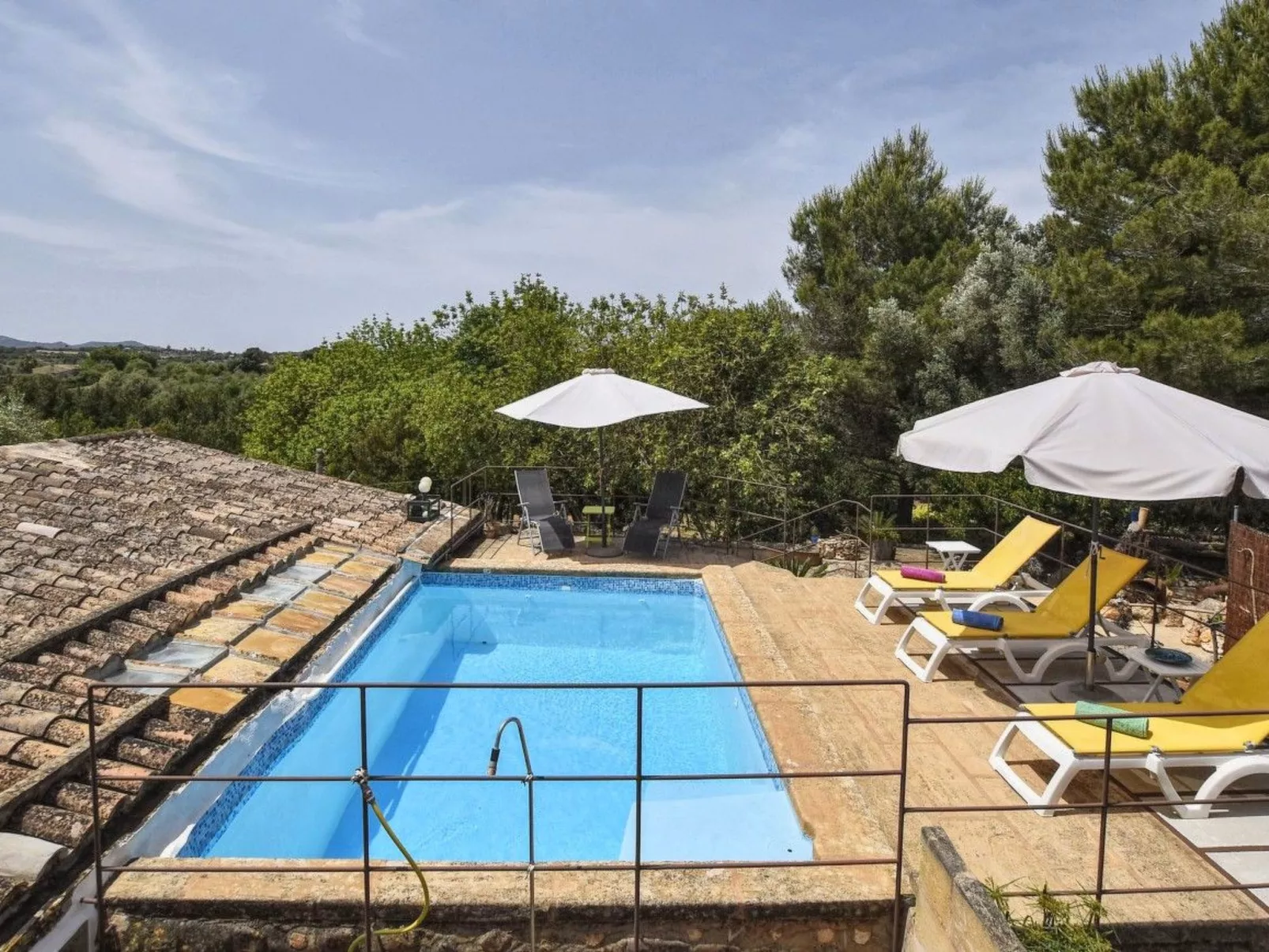 MONTSERRAT  ( SON PERETO ) - Buiten