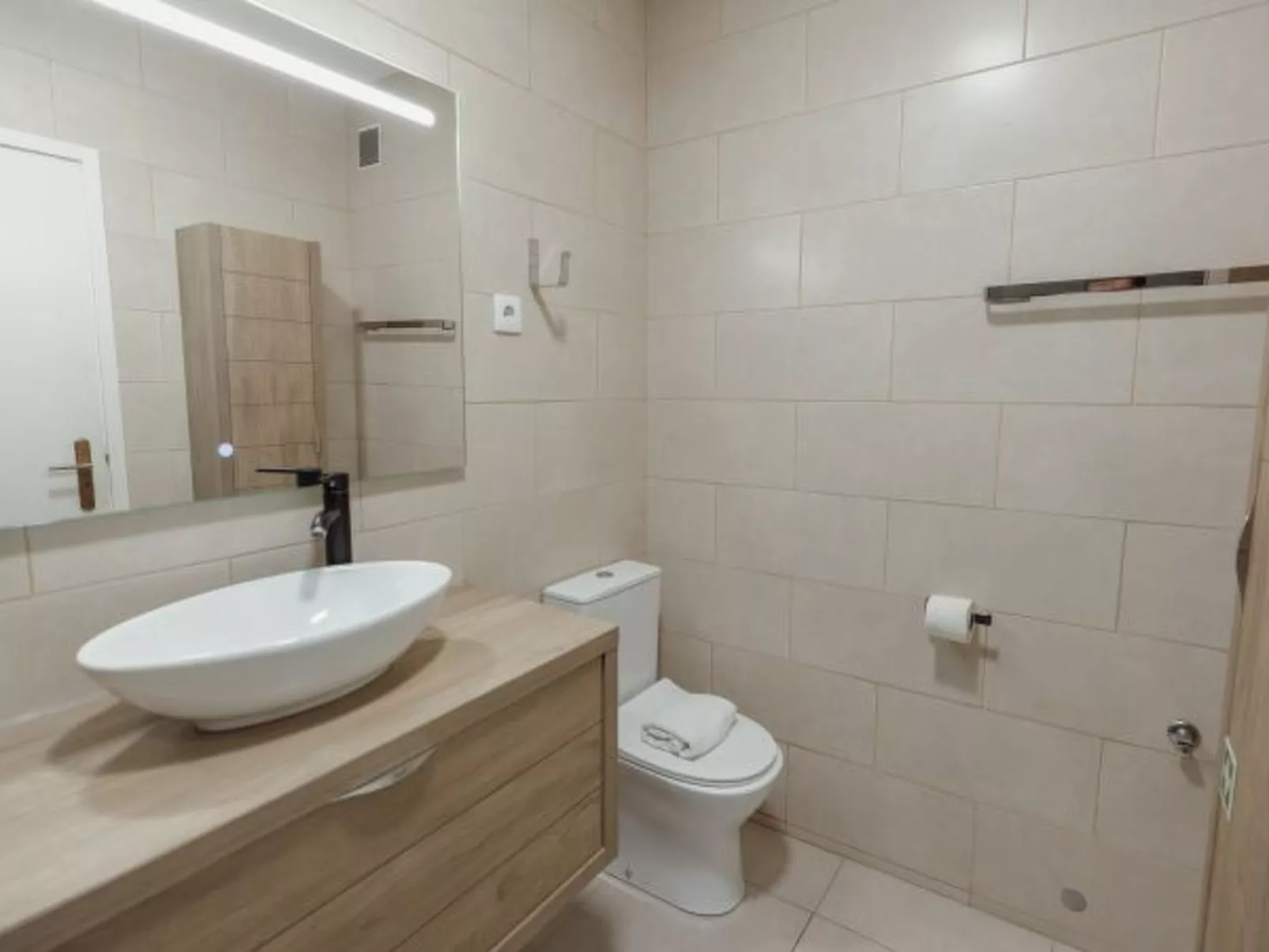 PATEO IN LAPA CITY CENTER by VACATIONY - Binnen