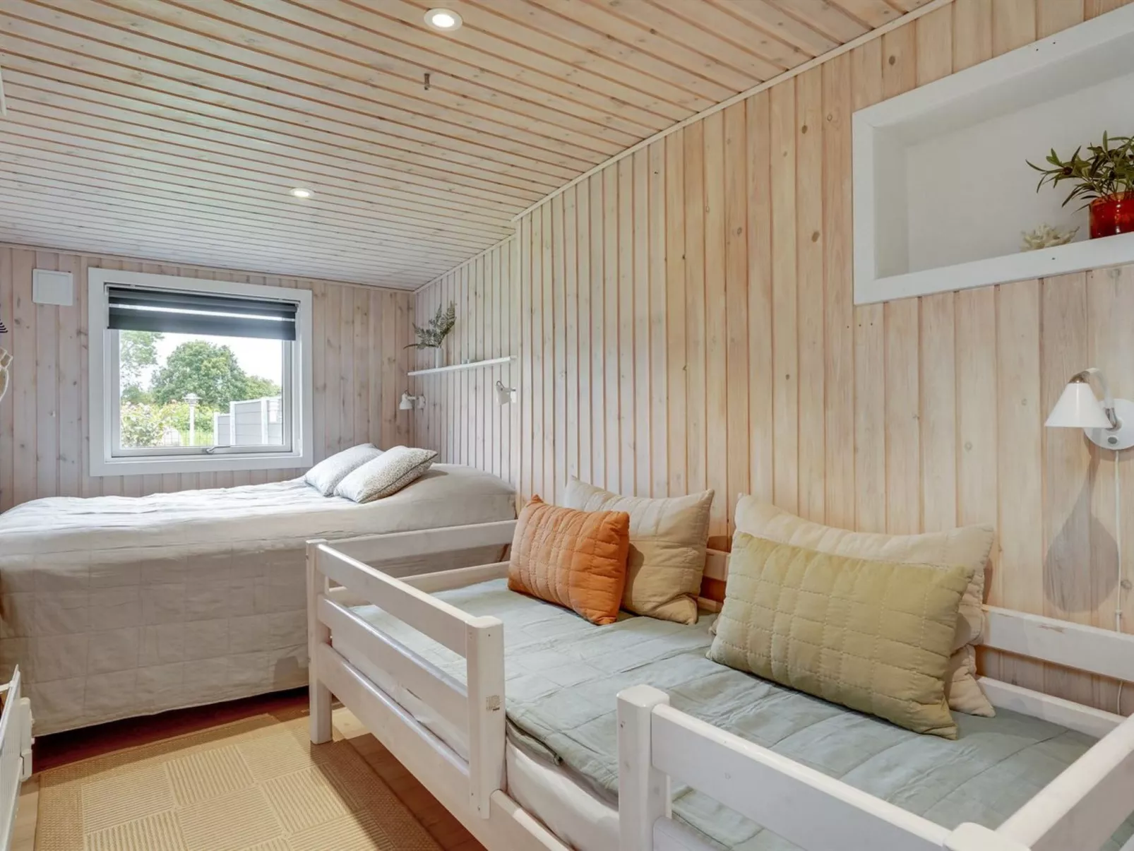 "Kei" - 75m from the sea - Binnen