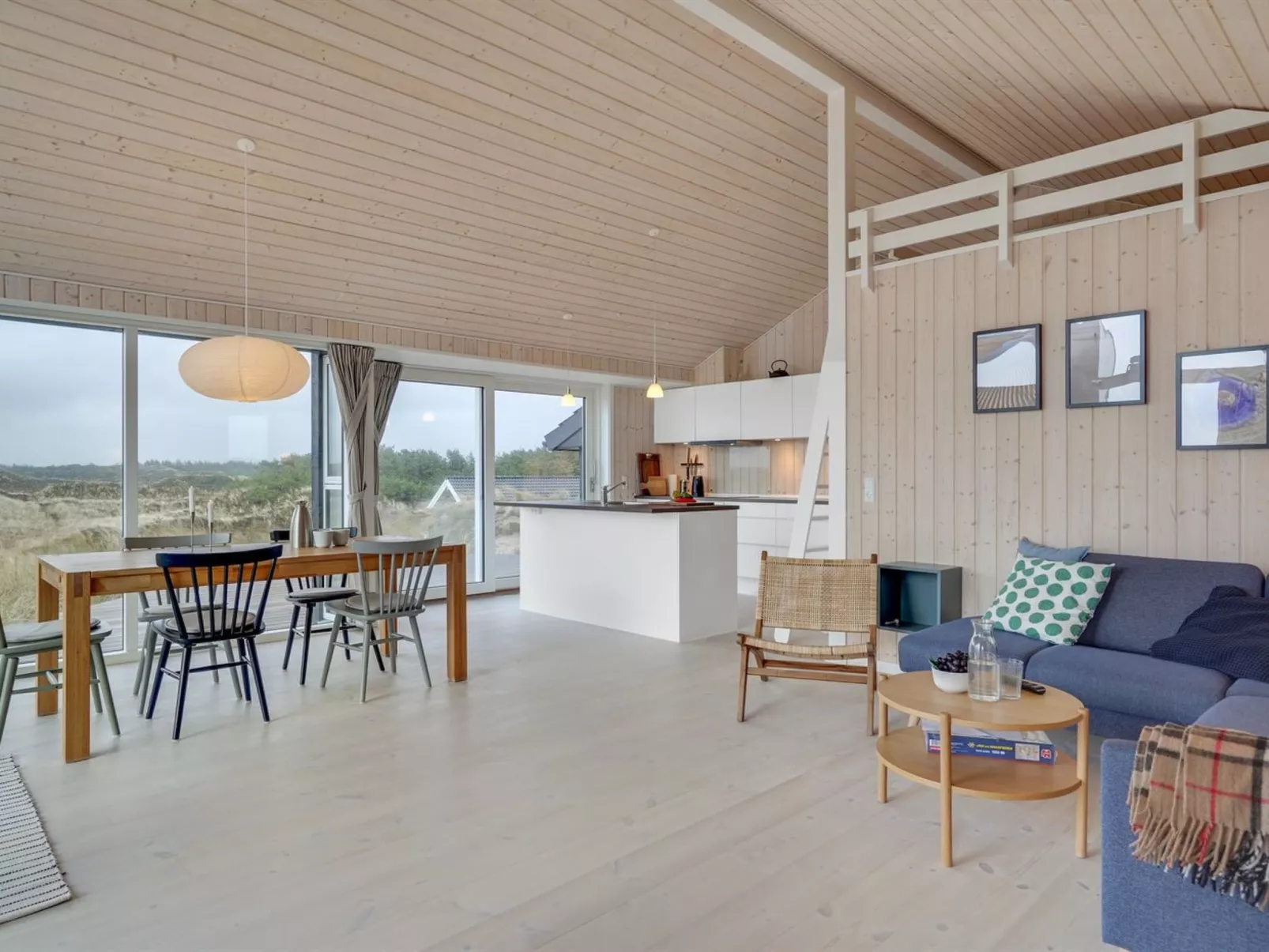 "Marjorie" - 400m from the sea - Binnen