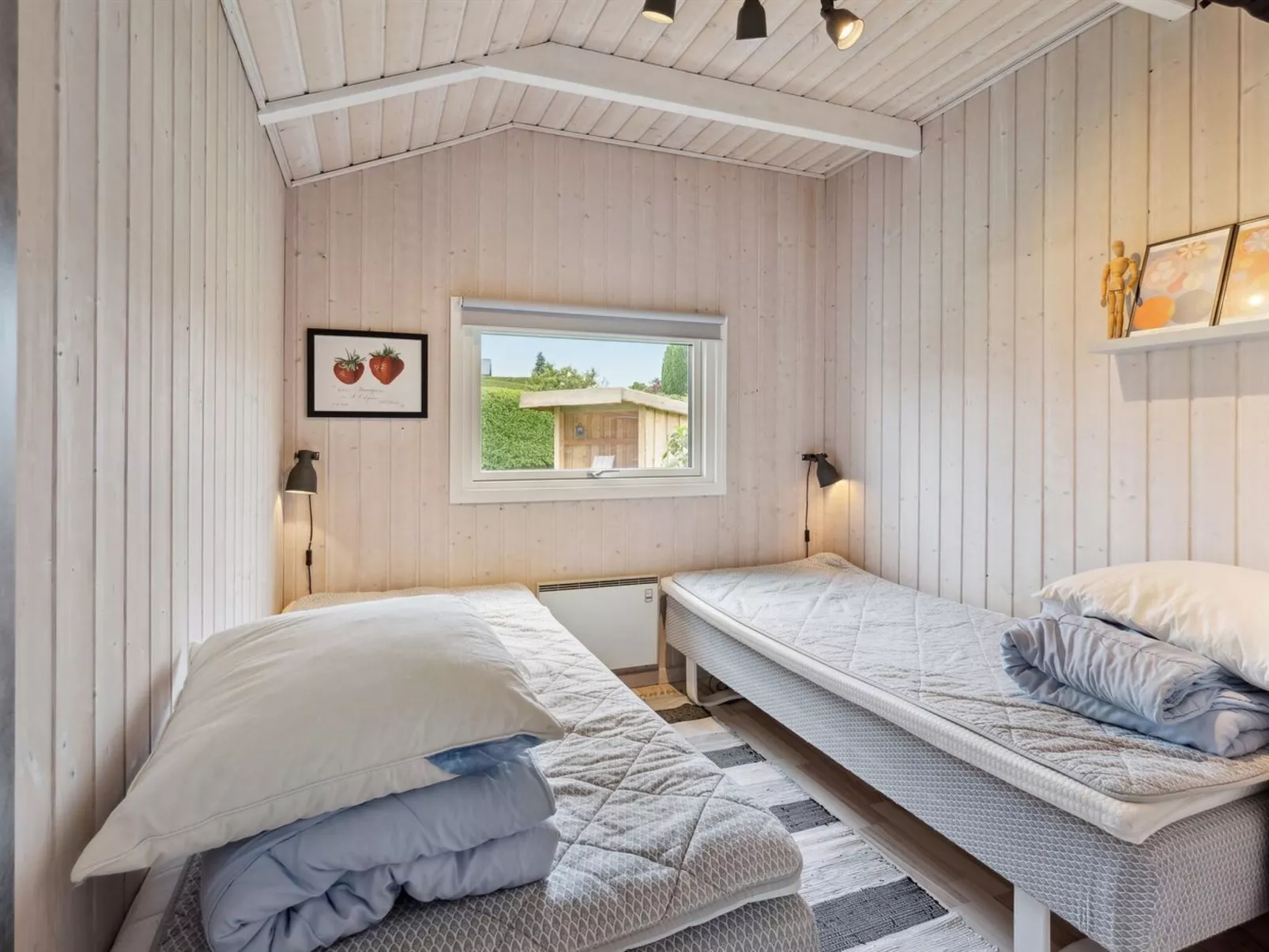 "Hjalmsvider" - 300m from the sea - Binnen