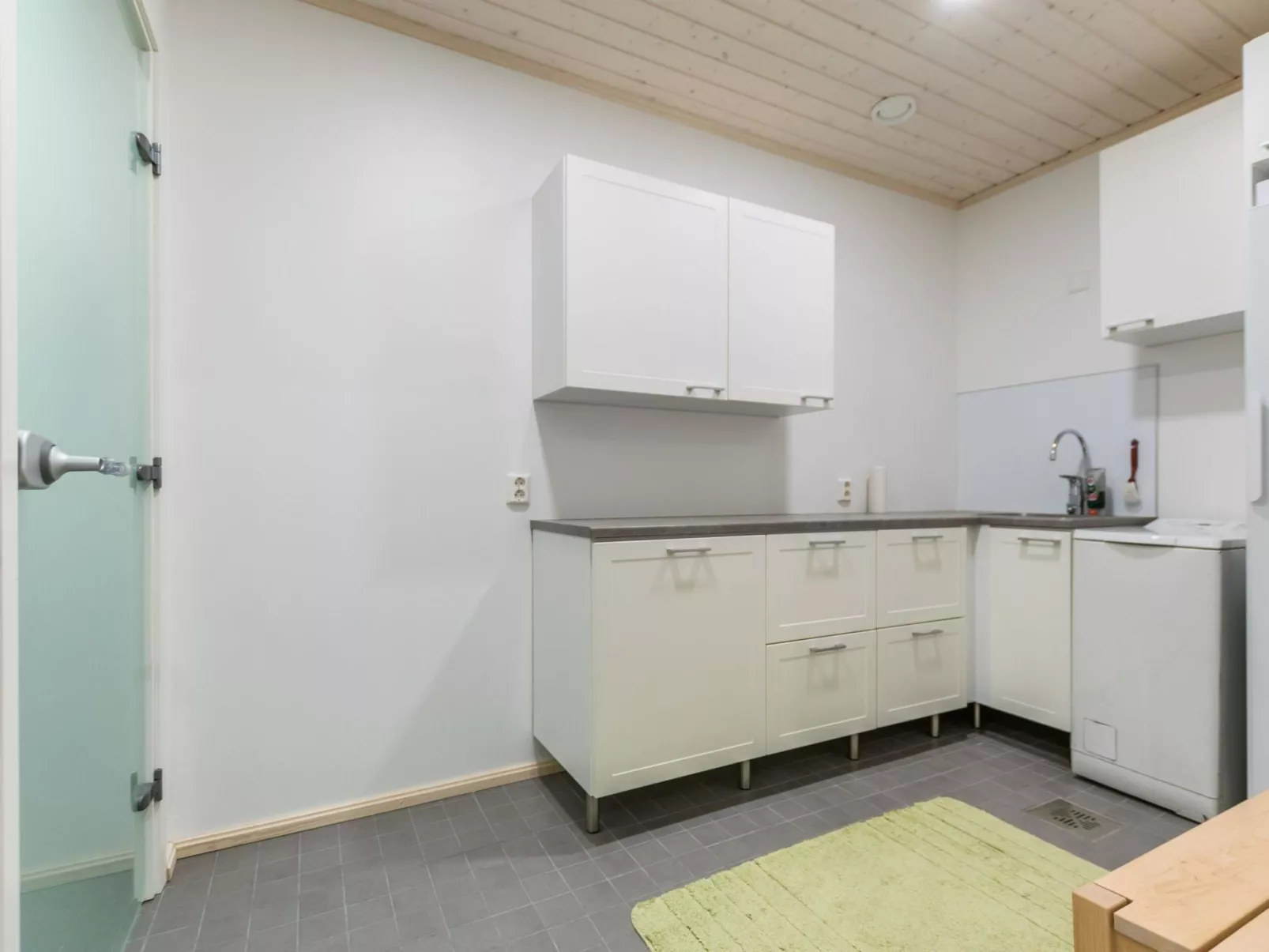 Villa iloinen - Binnen