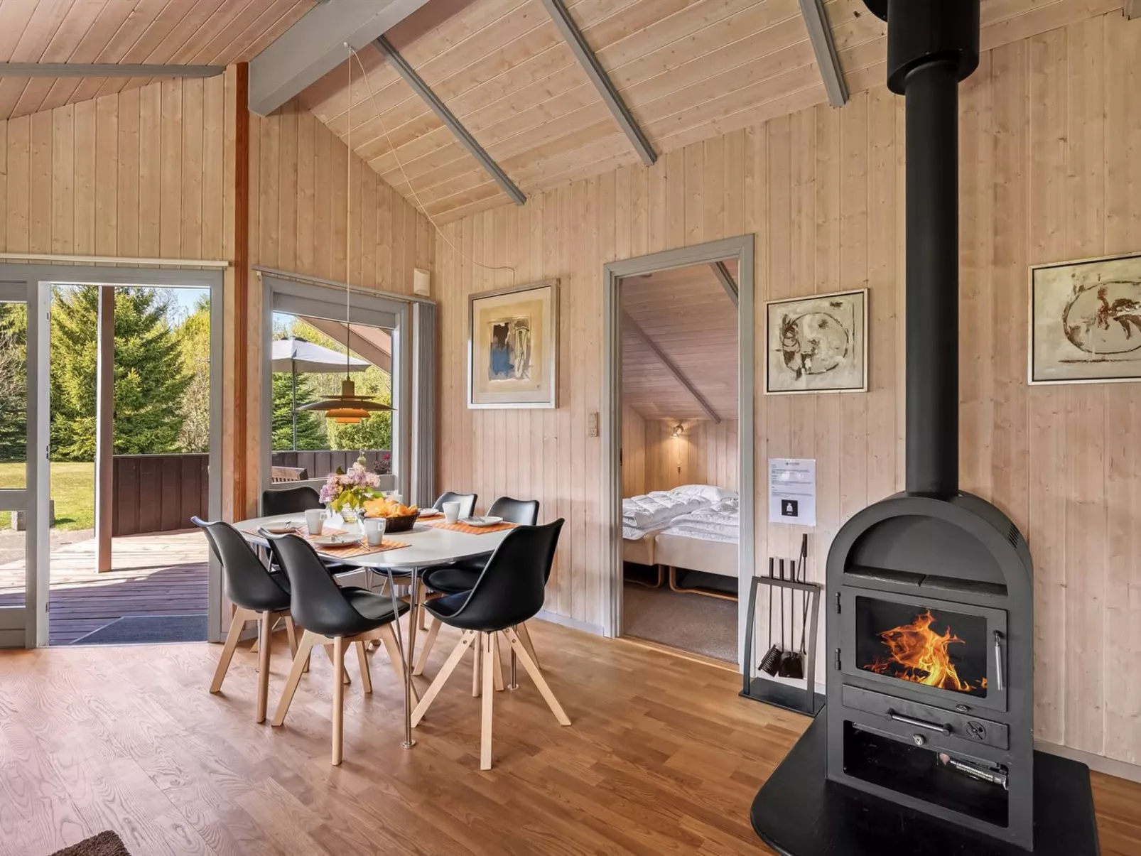 "Kuisma" - 11km from the sea - Binnen