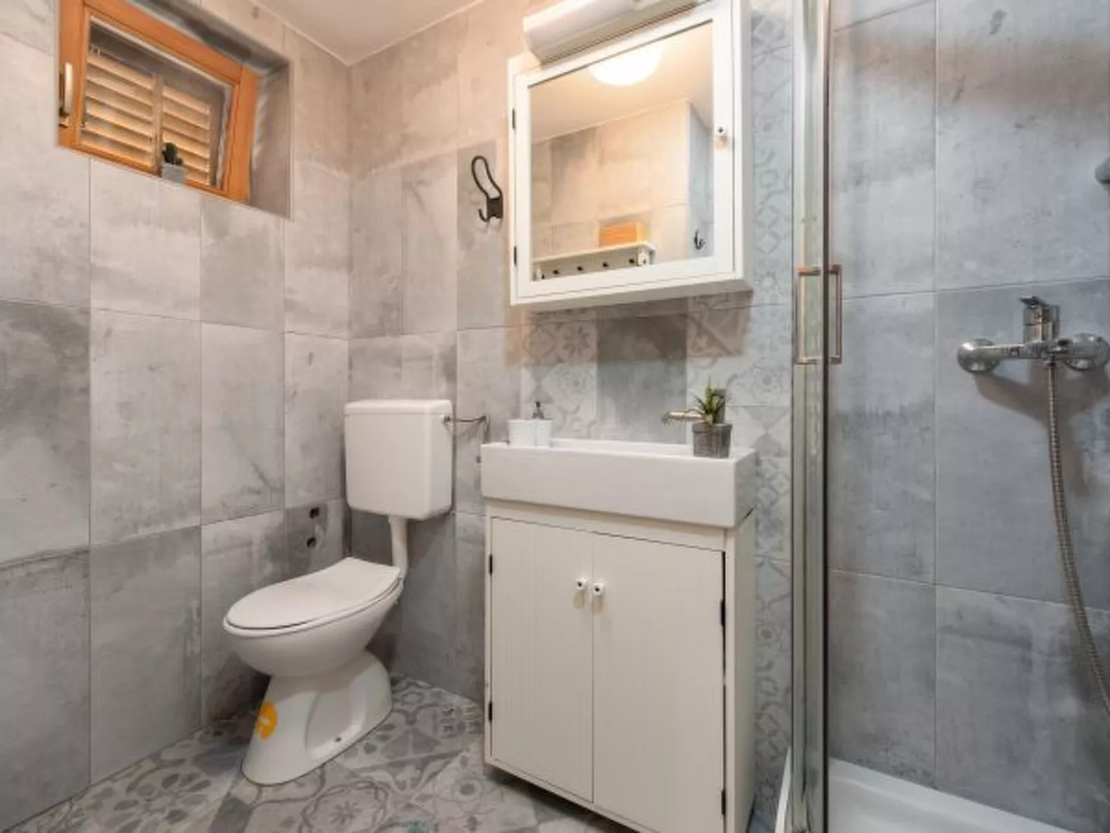 Holiday house Tina with jacuzzi and pool - Image-tags.info