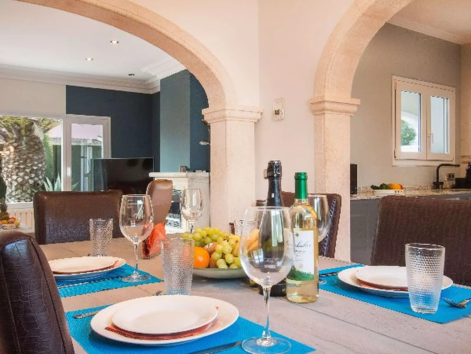 Villa Yoko - PlusHolidays - Image-tags.info