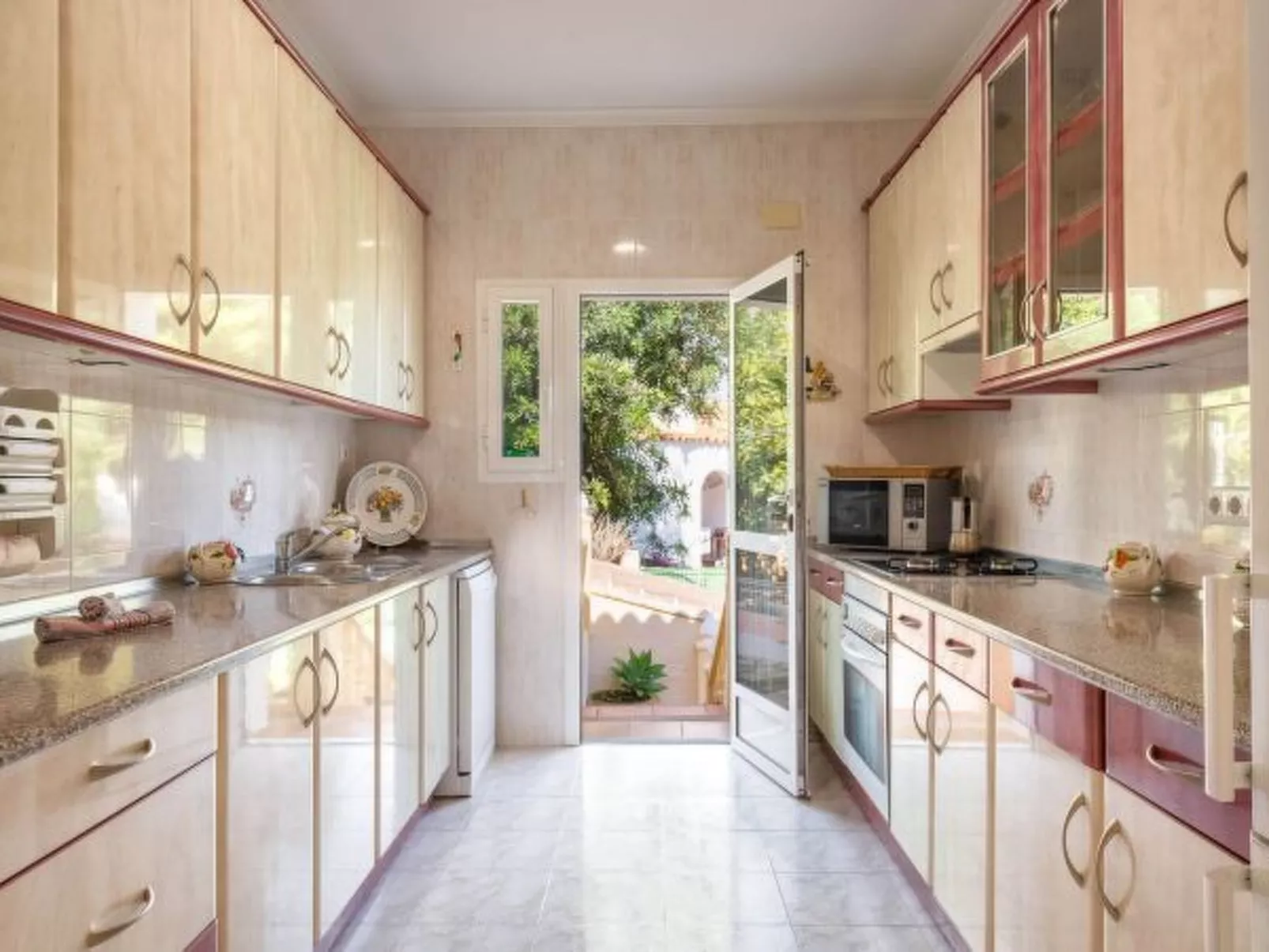 Villa Amelia - Plus - Image-tags.info