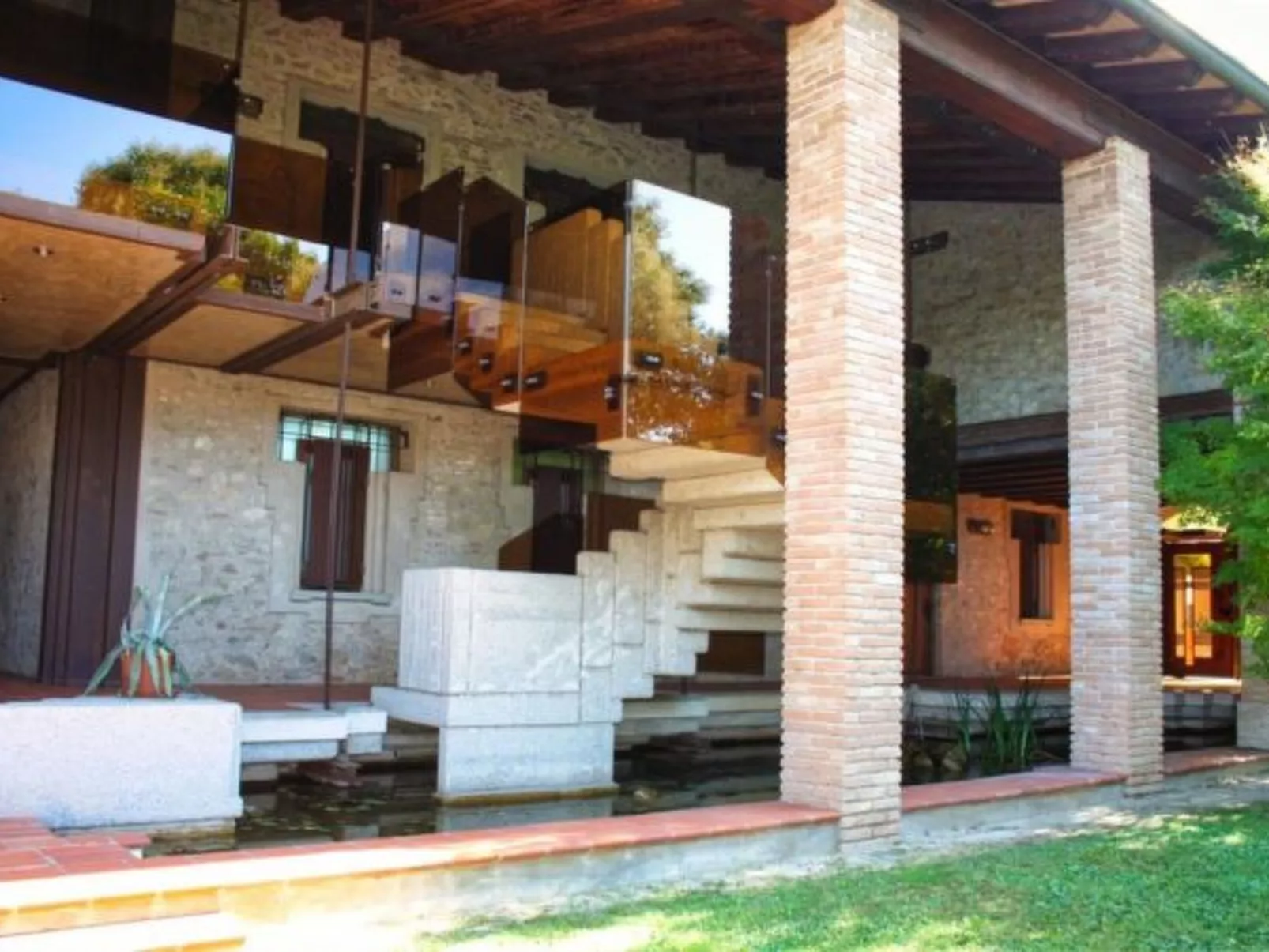 Desenzanoloft Swarovski & Pool - Image-tags.info