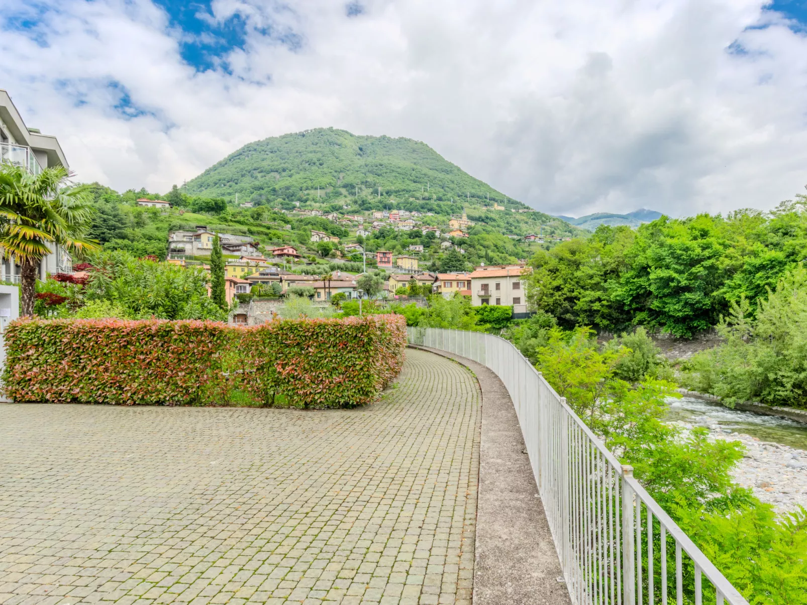 Sole e Fiori - Buiten