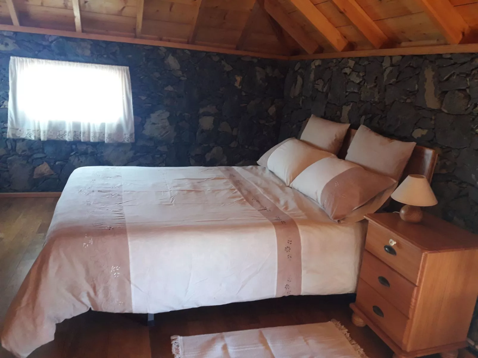 "Casa El Vallito" schönes Steinhaus - Image-tags.info