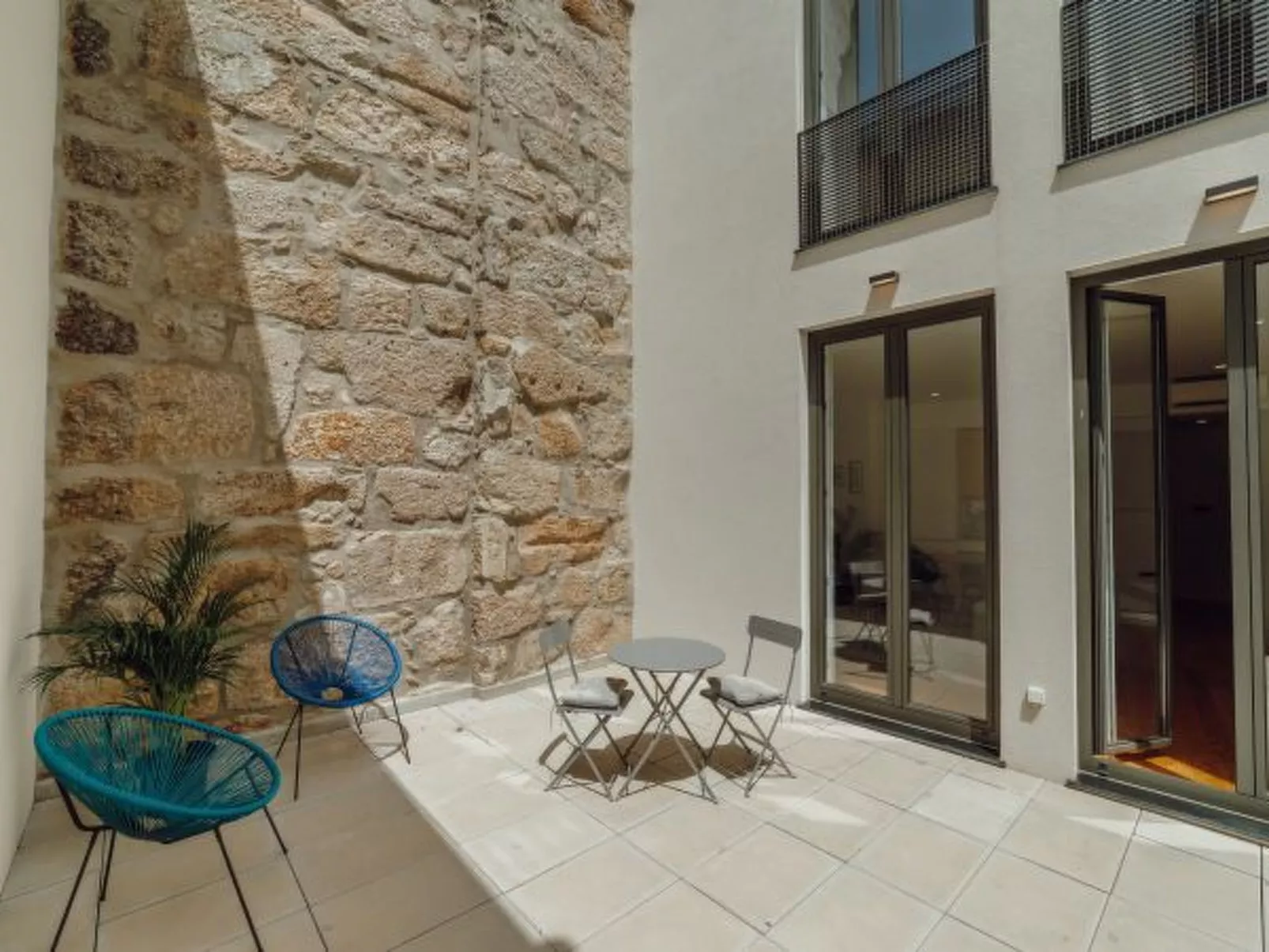 COURTYARD OPORTO DESIGN APARTMENT C WITH TERRACE - Buiten