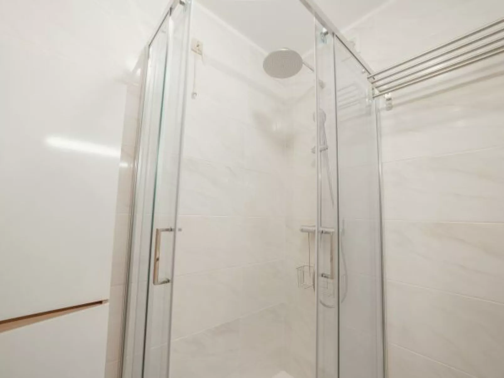 ESPINHO MODERN 3 BEDROOM APARTMENT by VACATIONY - Binnen