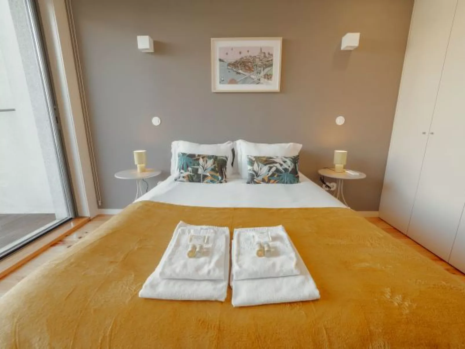 GAIA PREMIUM A WITH TERRACE by VACATIONY - Binnen