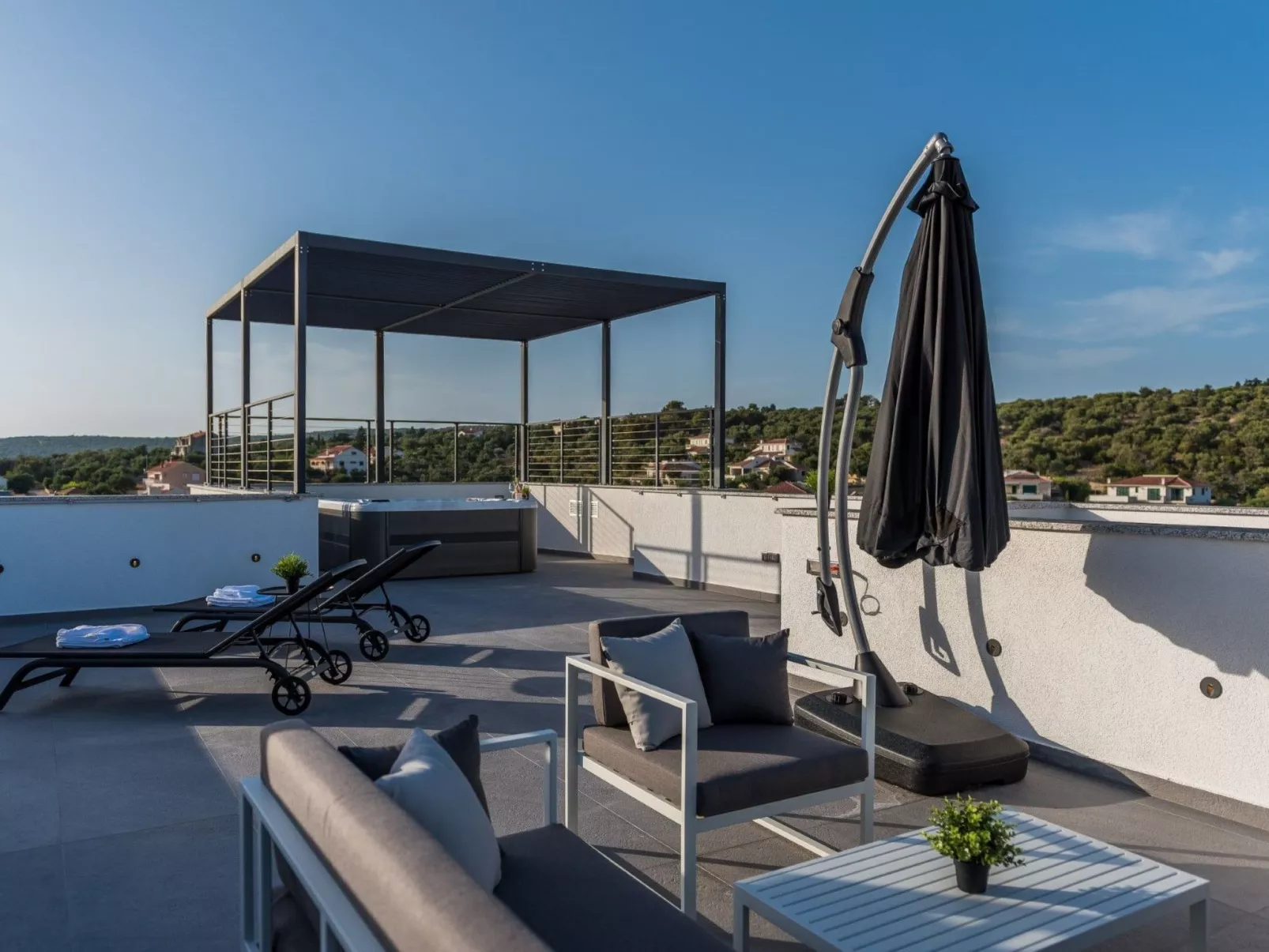 Ferienvilla "Villa Aria" mit Whirlpool - Binnen