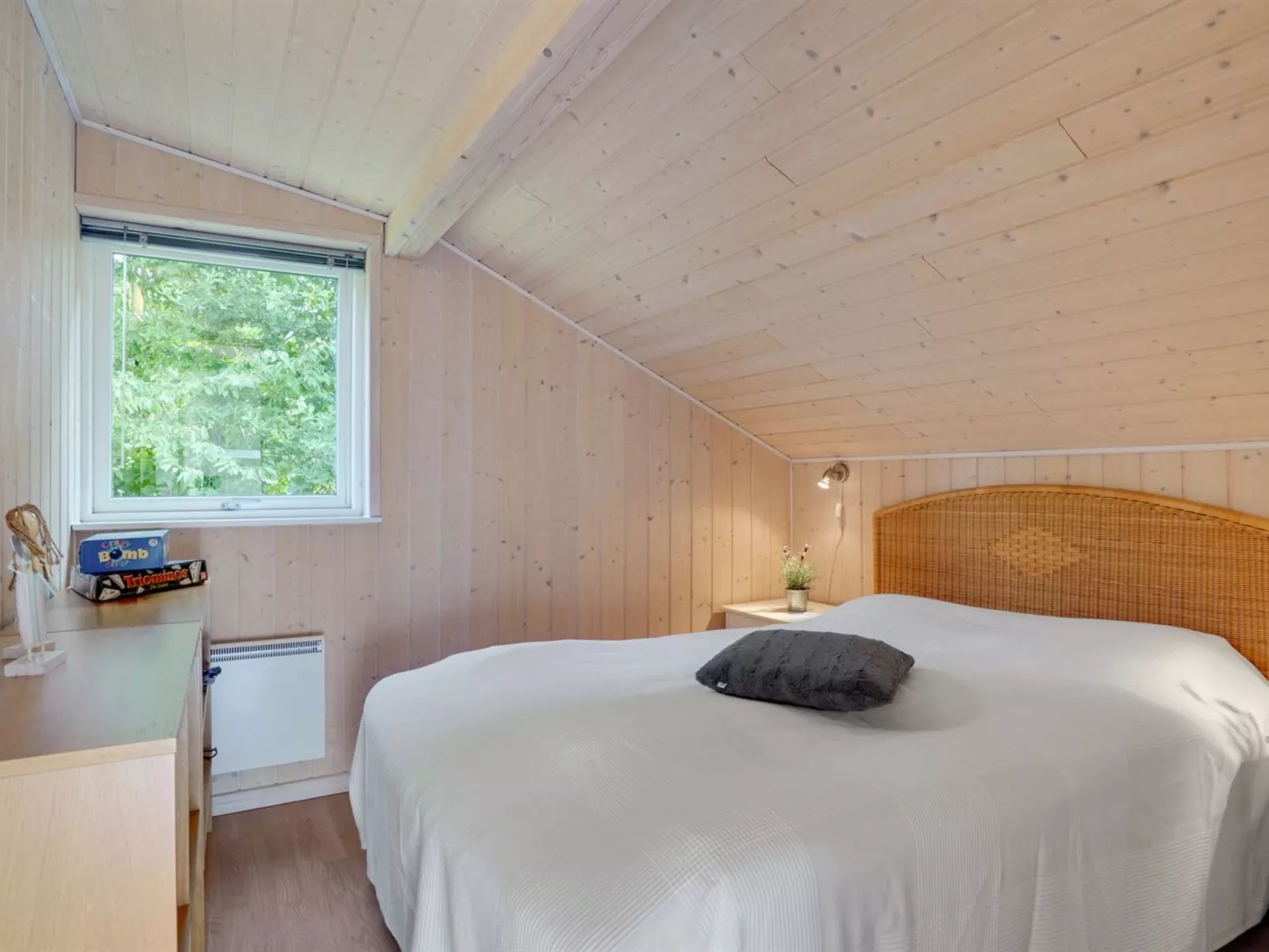 "Alvi" - 400m to the fjord - Binnen