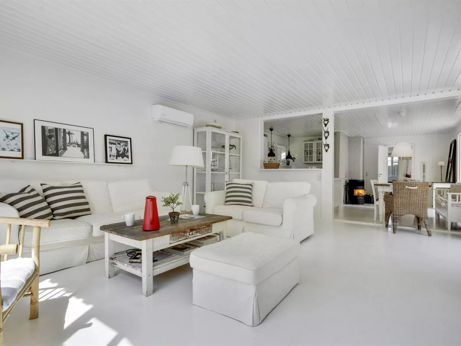 "Kaino" - 700m from the sea - Binnen