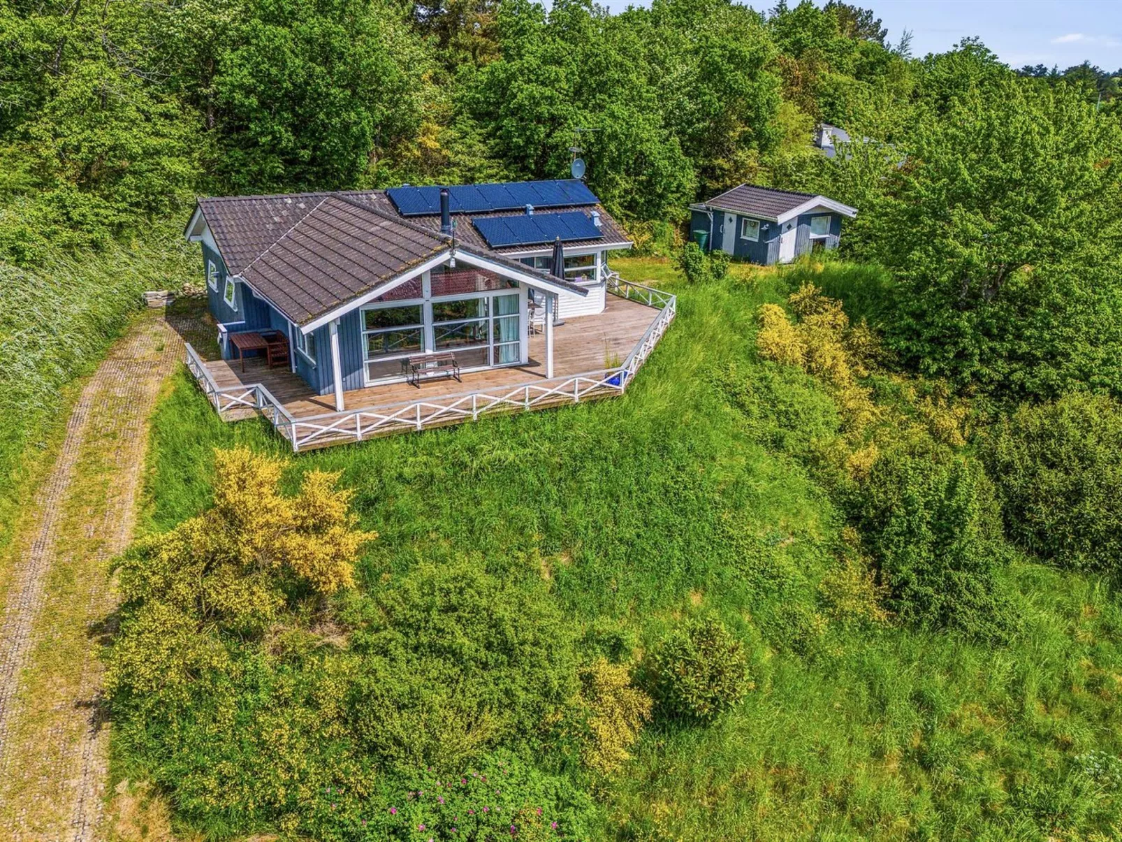 "Gjuro" - 800m from the sea - Buiten