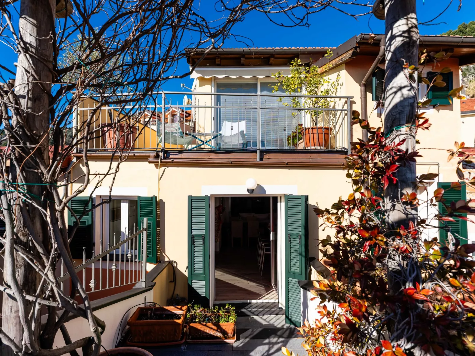 Terrazza con glicine - Buiten