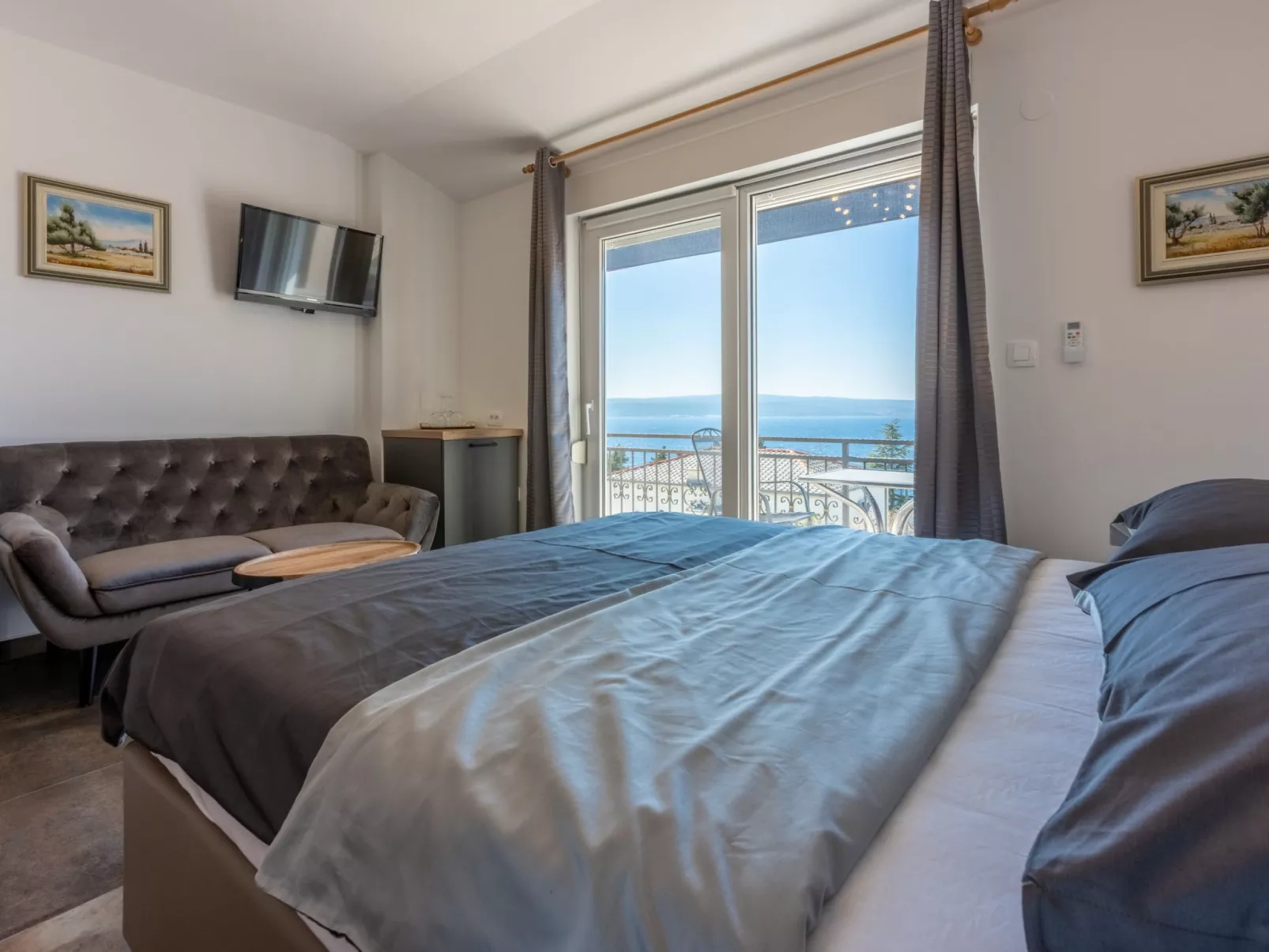 Domino Restaurant 4 / HR-09502-04 - Binnen