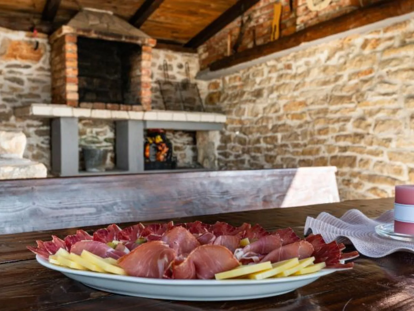 Country House Irena with pool - Image-tags.info