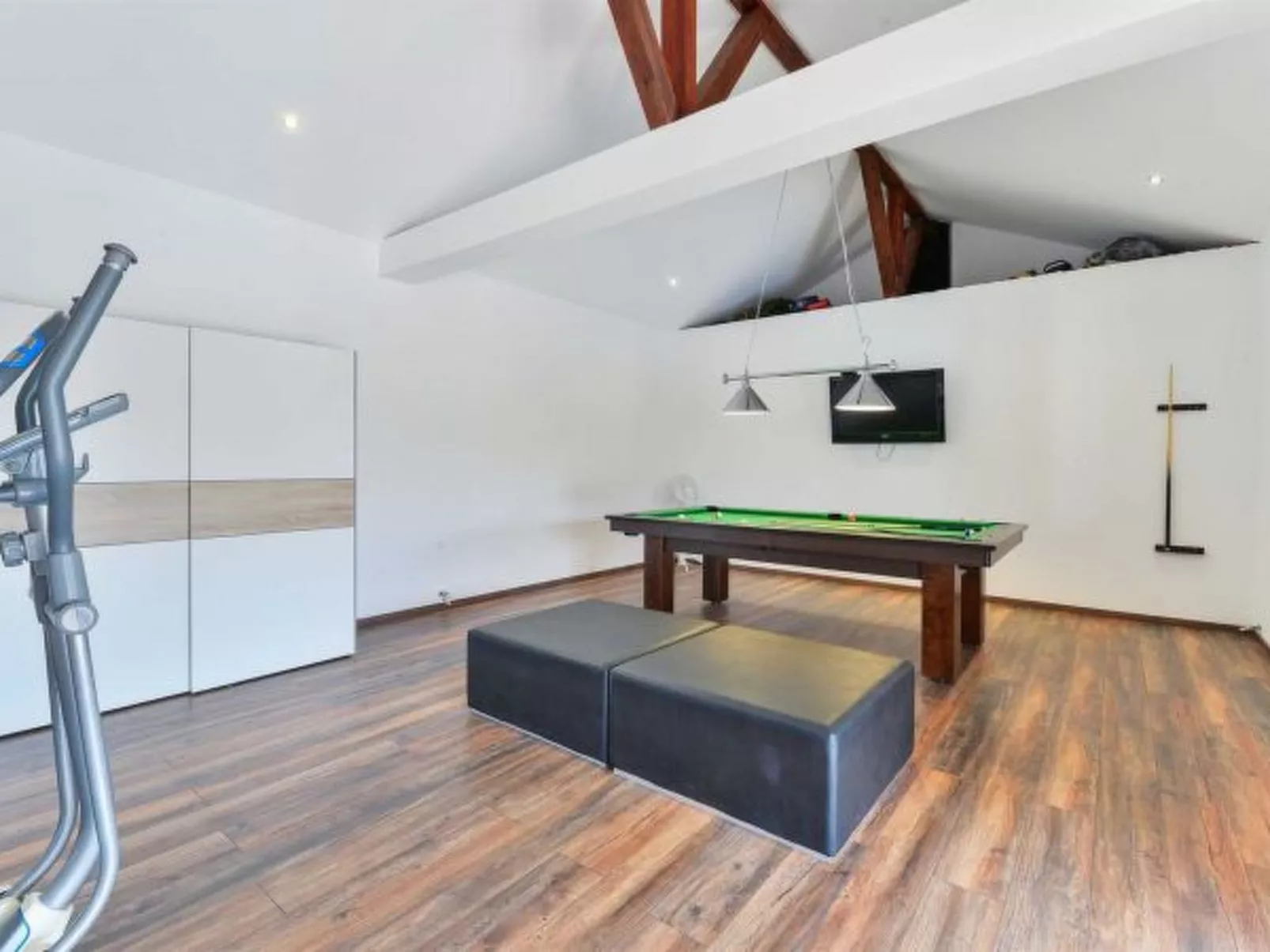 Villa Jacassa with heated pool and jacuzzi - Image-tags.info