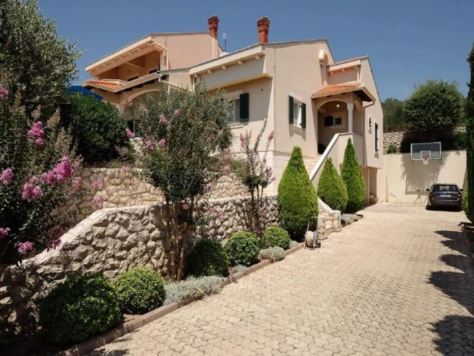 Magnificent Villa Clara with big pool - Image-tags.info