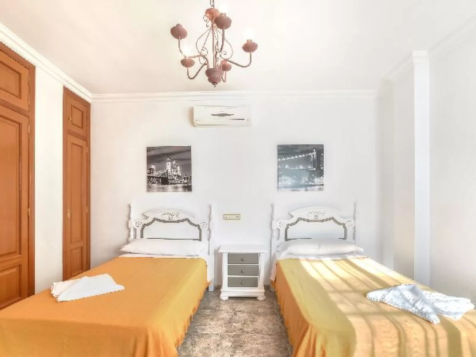 Villa Garrofer- PlusHolidays - Image-tags.info