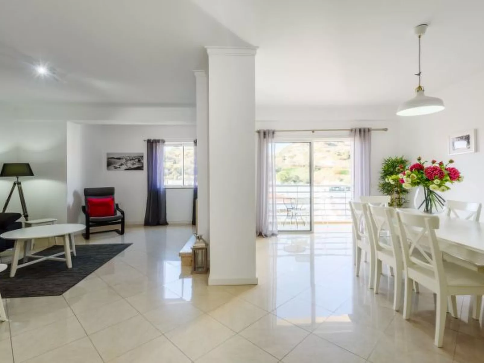 Amazing Apartment in Albufeira - Binnen