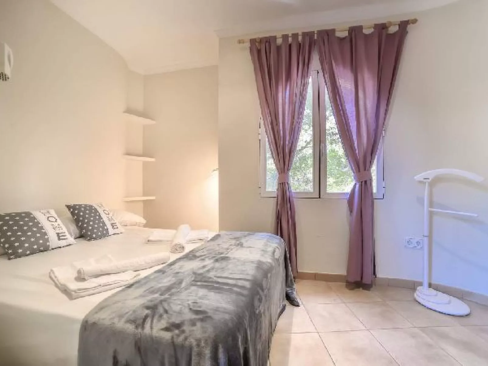 Villa Angela - Plus - Image-tags.info