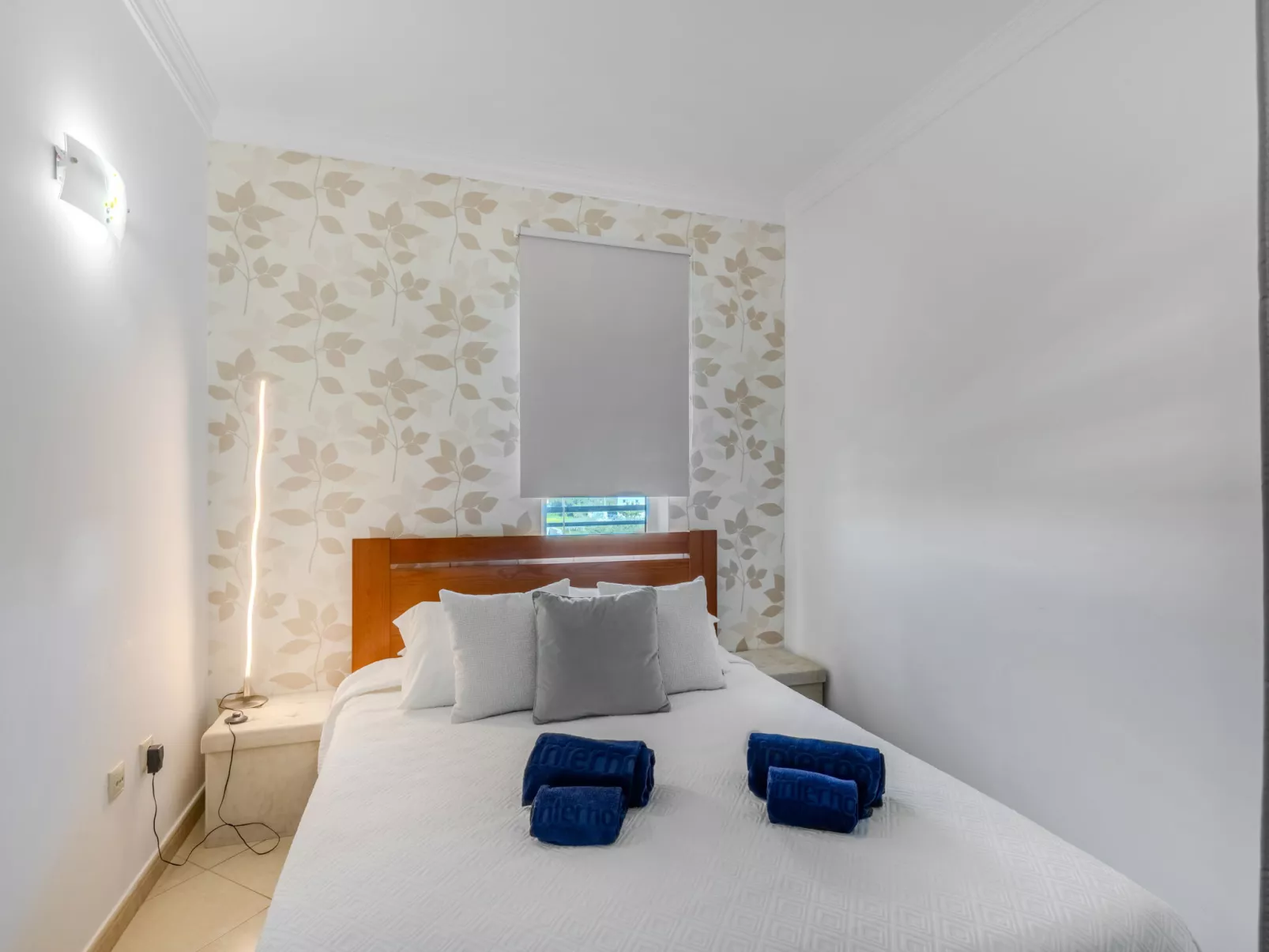 Cristina Inn - Binnen