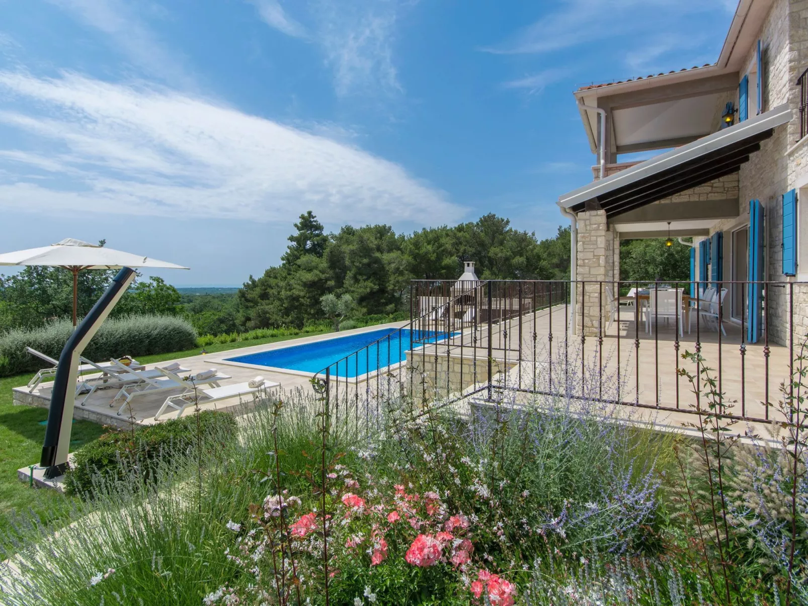 Romantische Villa mit Meerblick, Pool und Jacuzz - Image-tags.info