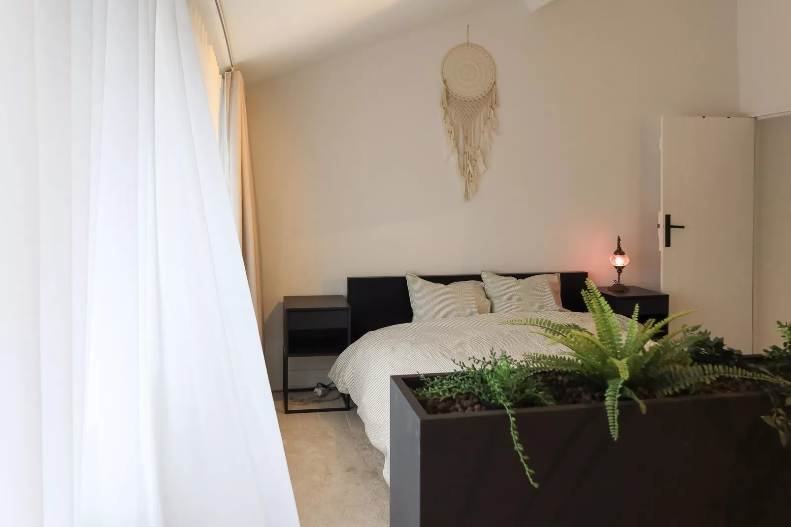 Cosy Courtyard House Hasselt - Slaapkamer