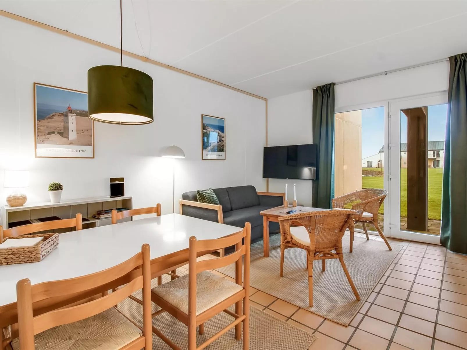 "Solveg" - 150m from the sea - Binnen