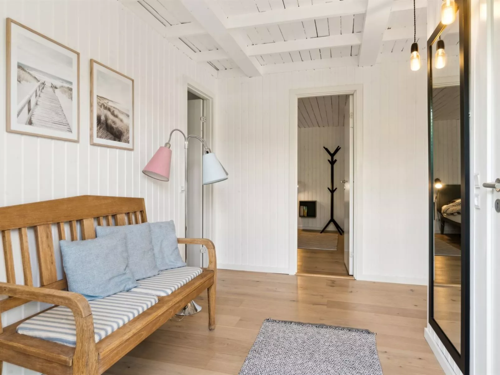 "Manko" - 250m from the sea - Binnen