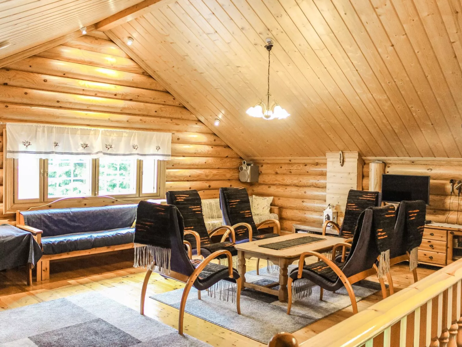 Villa hermanni - Binnen