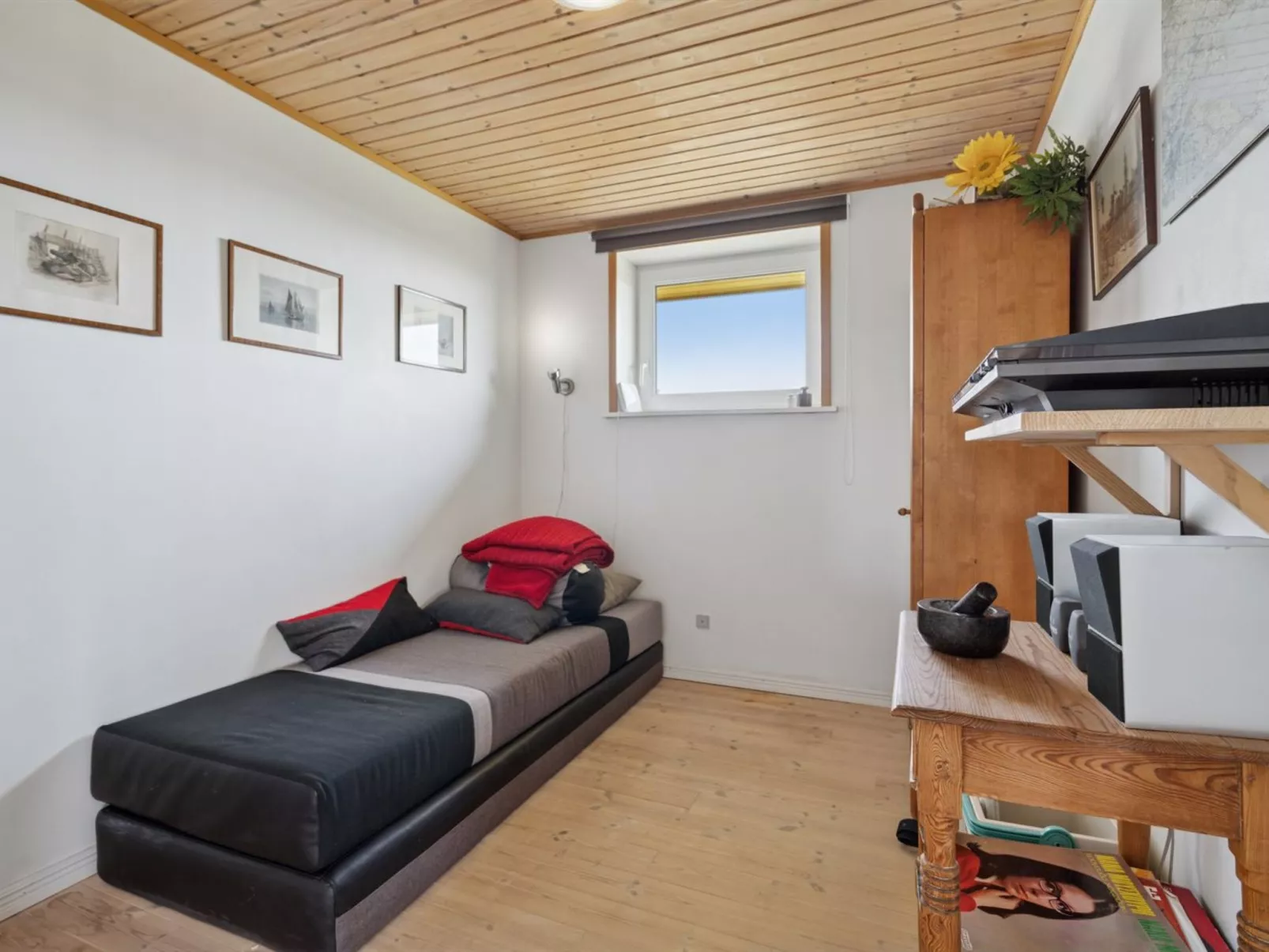 "Erin" - 200m from the sea - Binnen