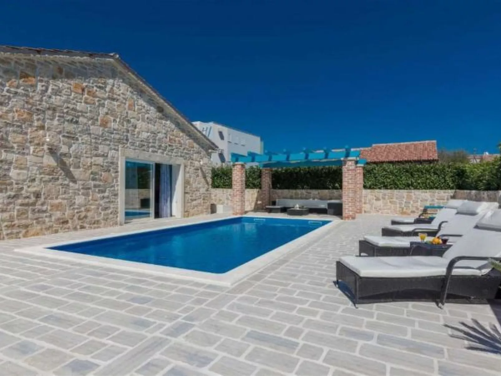 Stone Villa Gelosia Rustica with heated pool - Image-tags.info