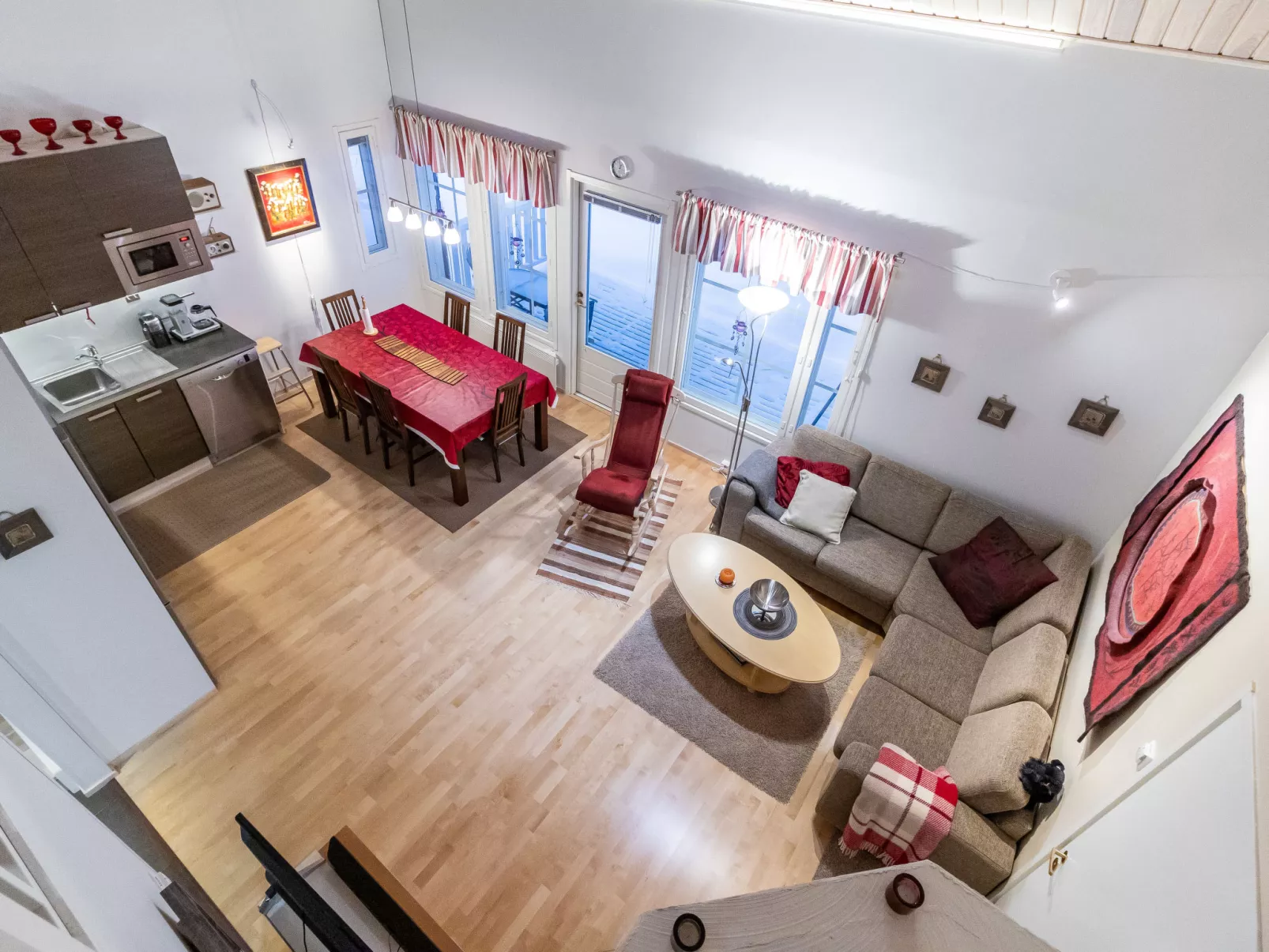 Ylläskumpu 4 - Binnen