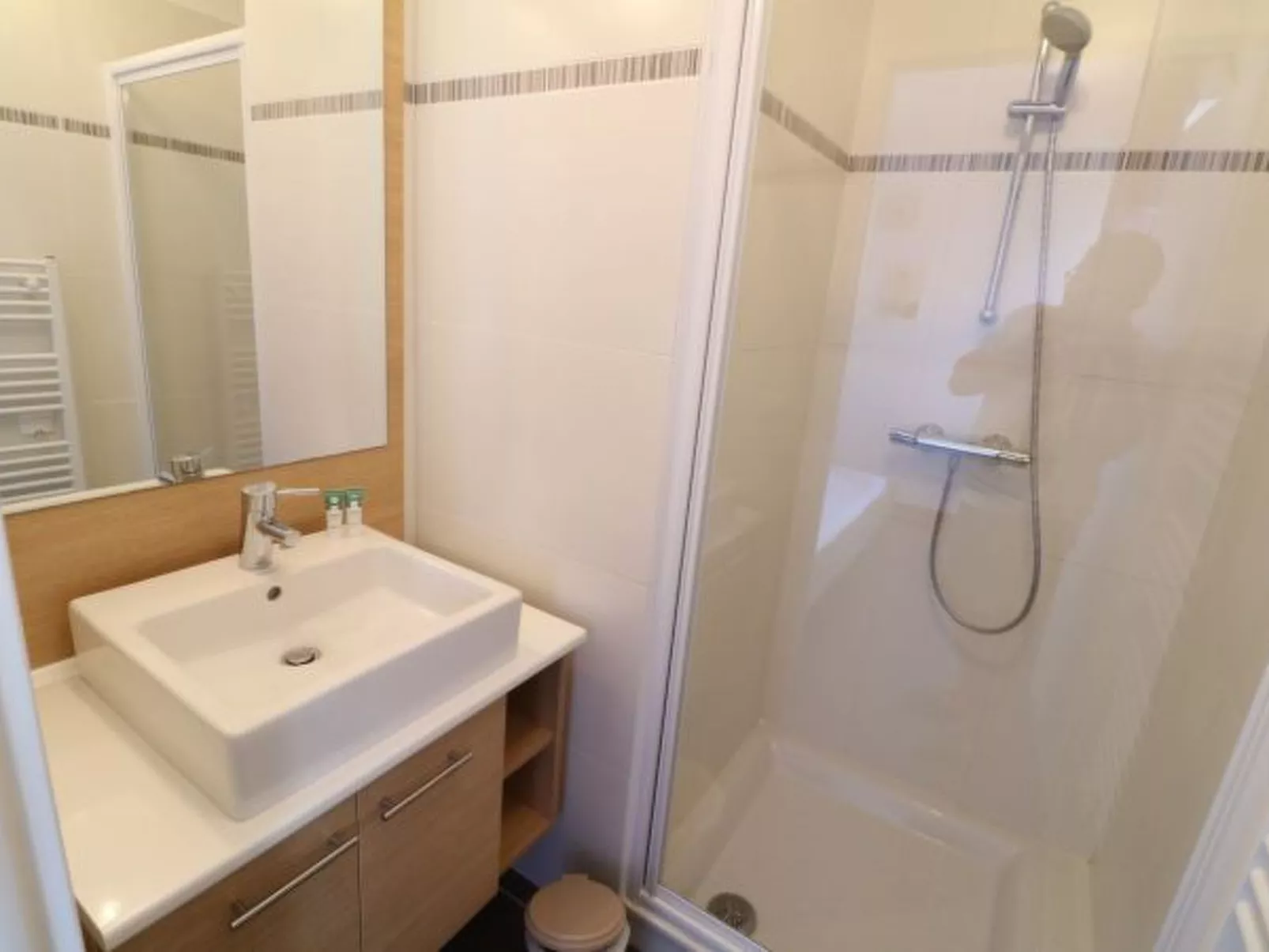 Modern 3 bedroom Lecerf 5 to  the Croisette 411 - Image-tags.info