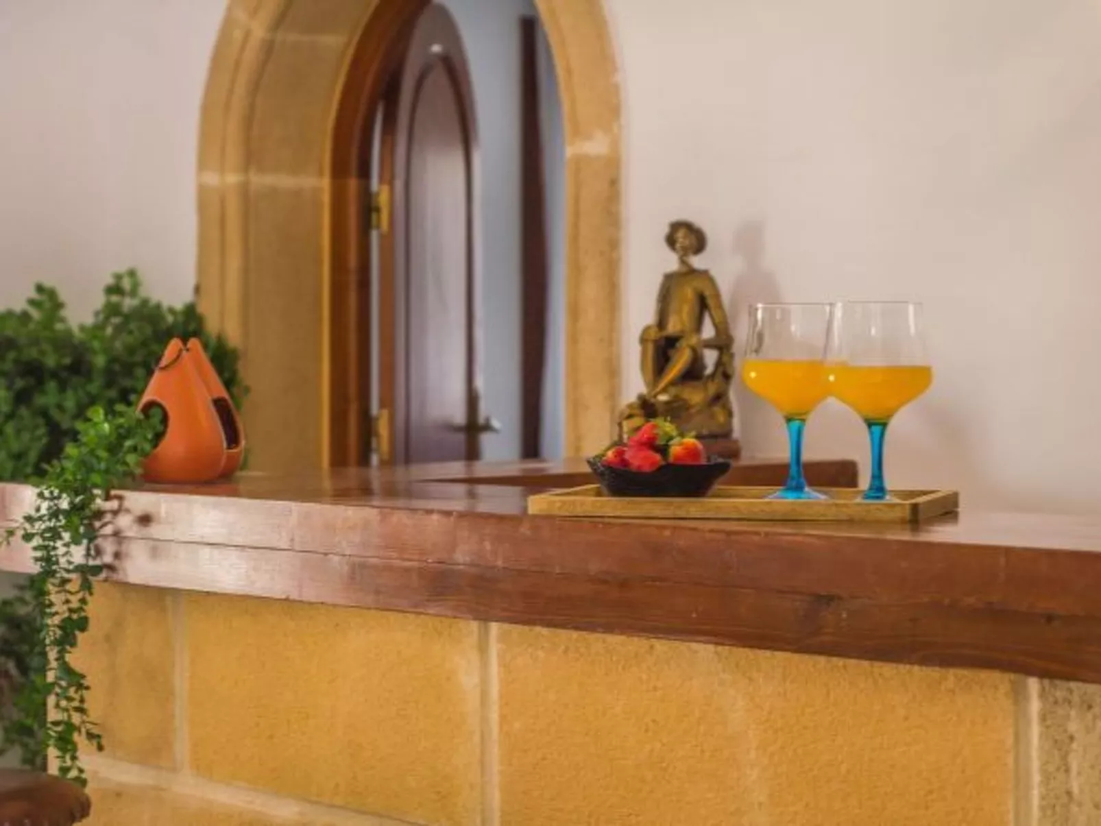 Villa Moskoa - PlusHolidays - Image-tags.info