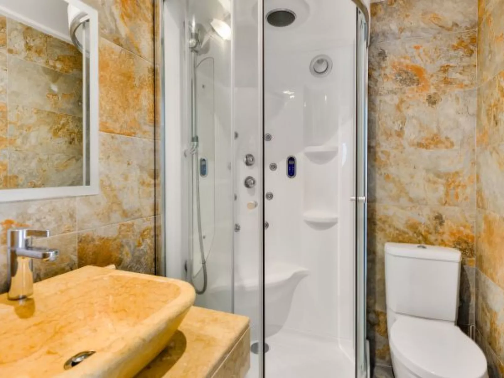 Falesia Beach A - Binnen