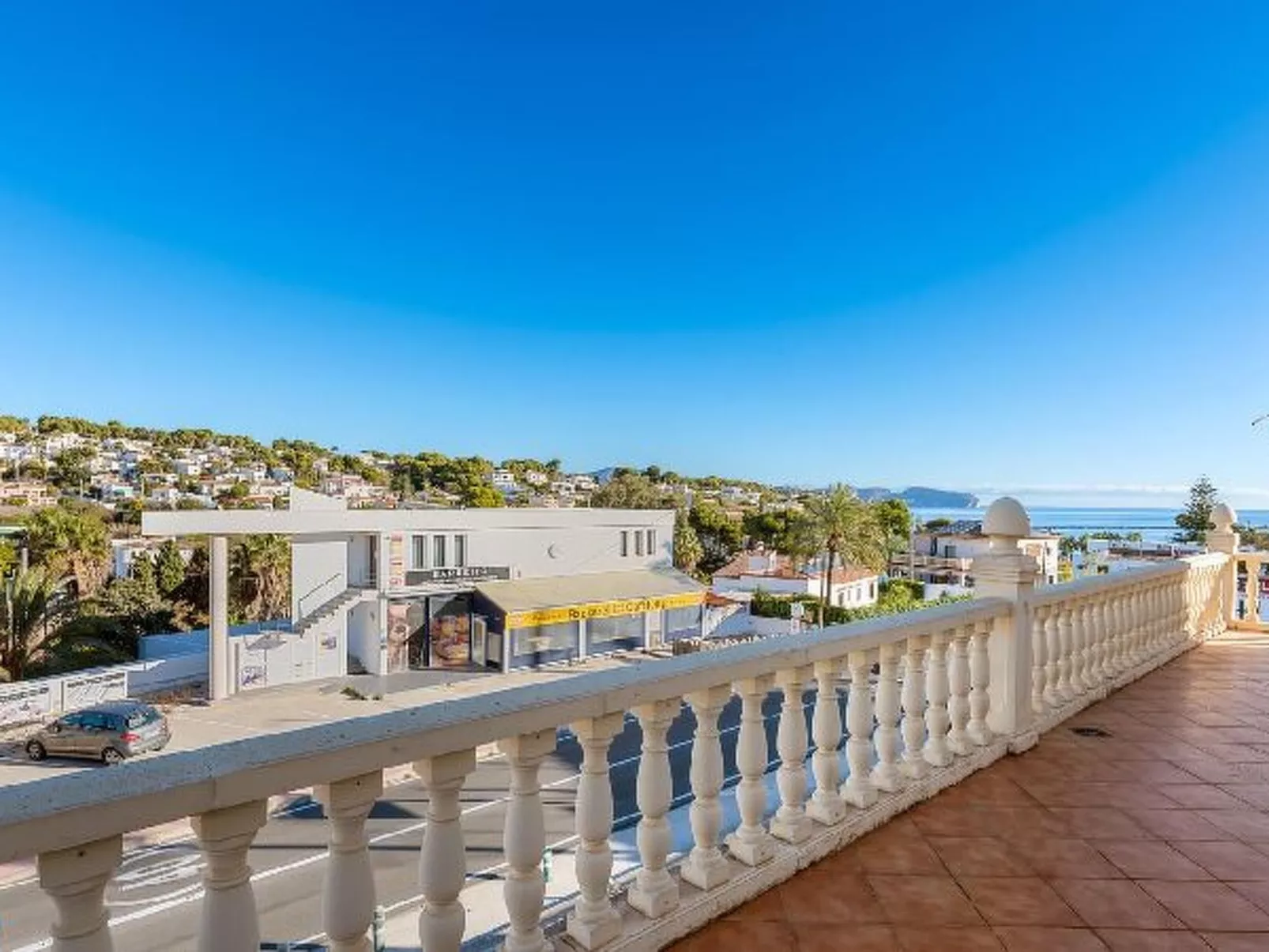 Villa La Marina - PlusHolidays - Image-tags.info