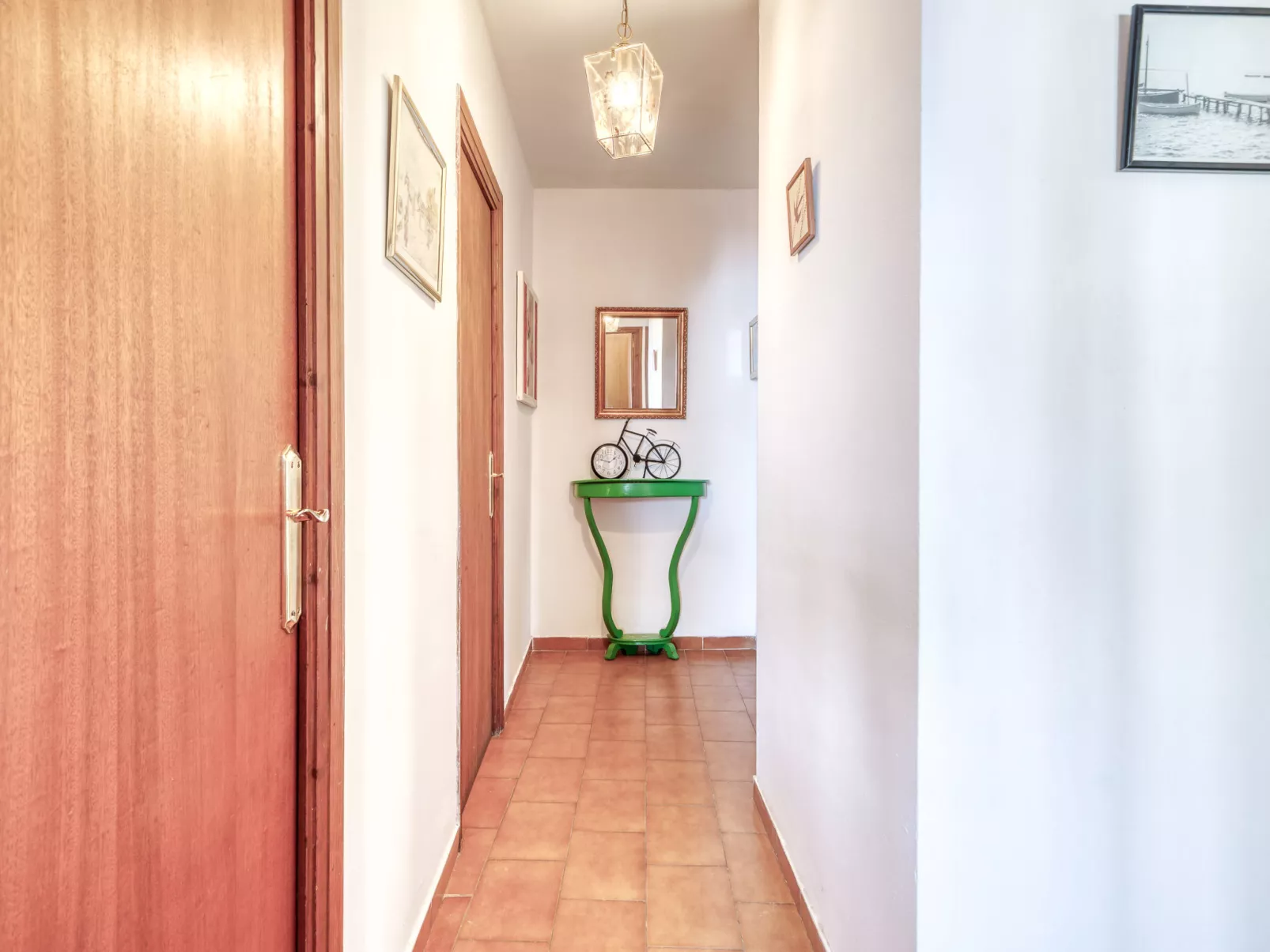 Centro peatonal Roses - Binnen