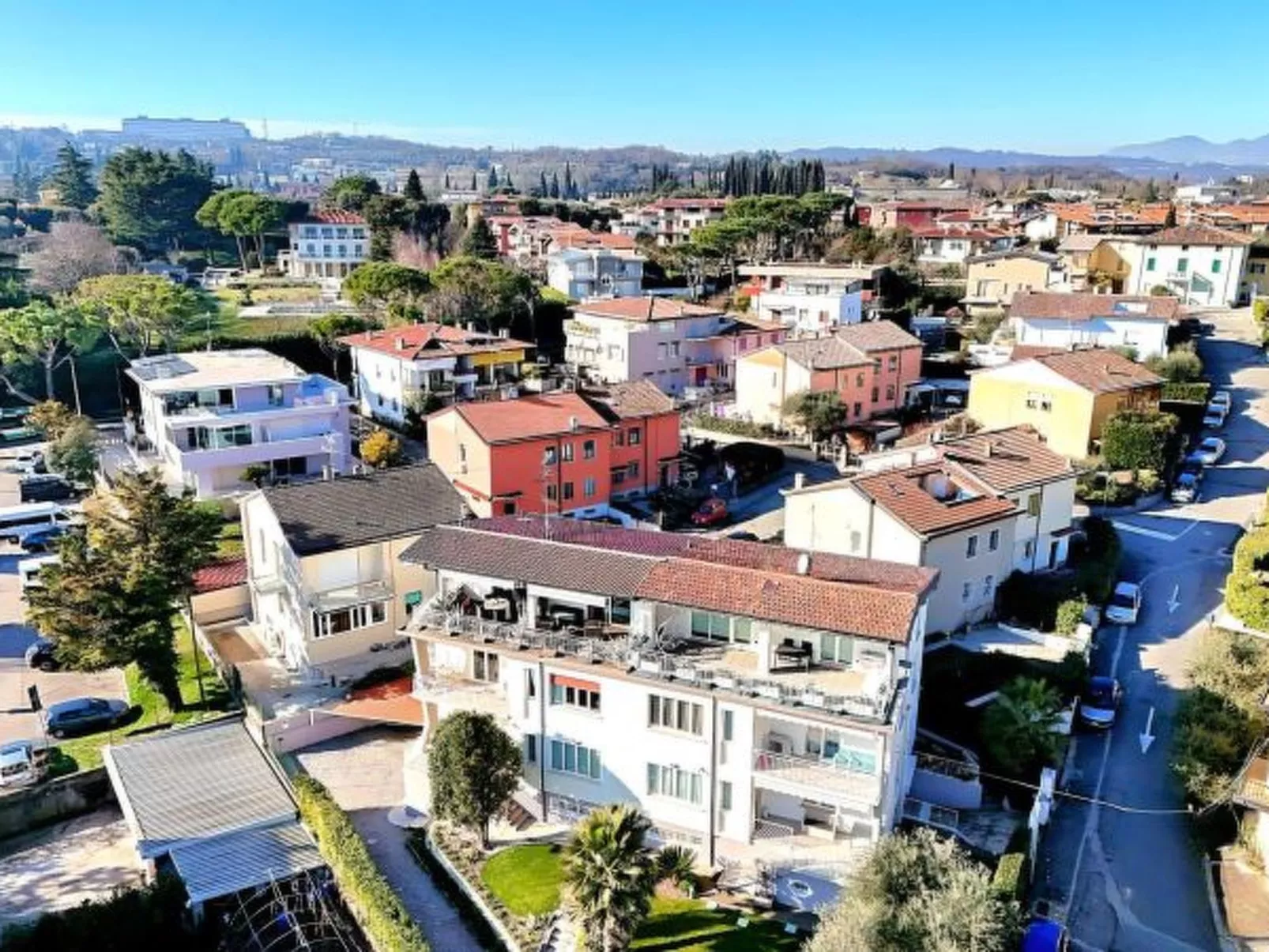 Desenzanoloft Surfing on the Lake - Image-tags.info