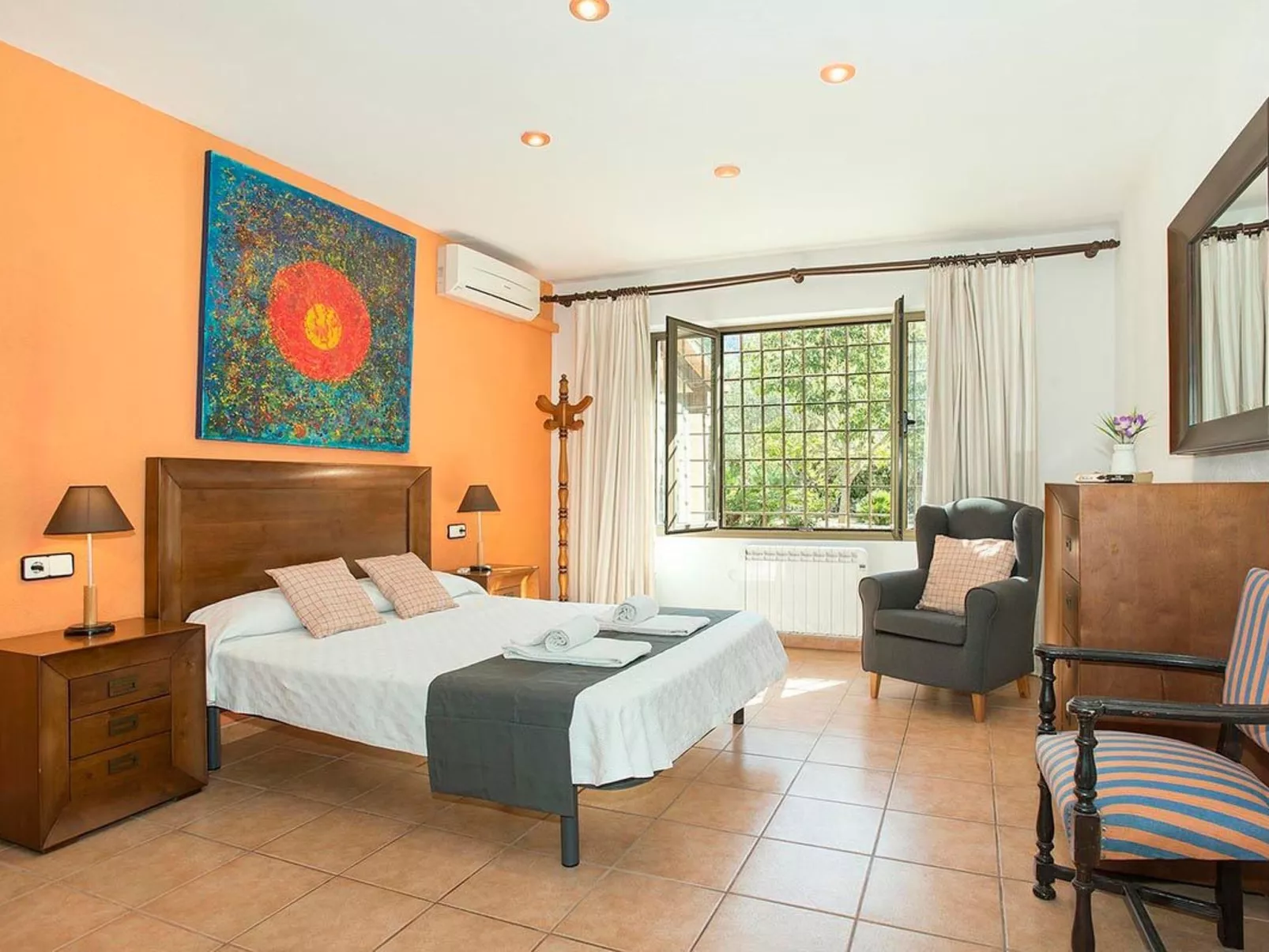 Impresionate Villa para 12 , Cala San Vicente - Binnen