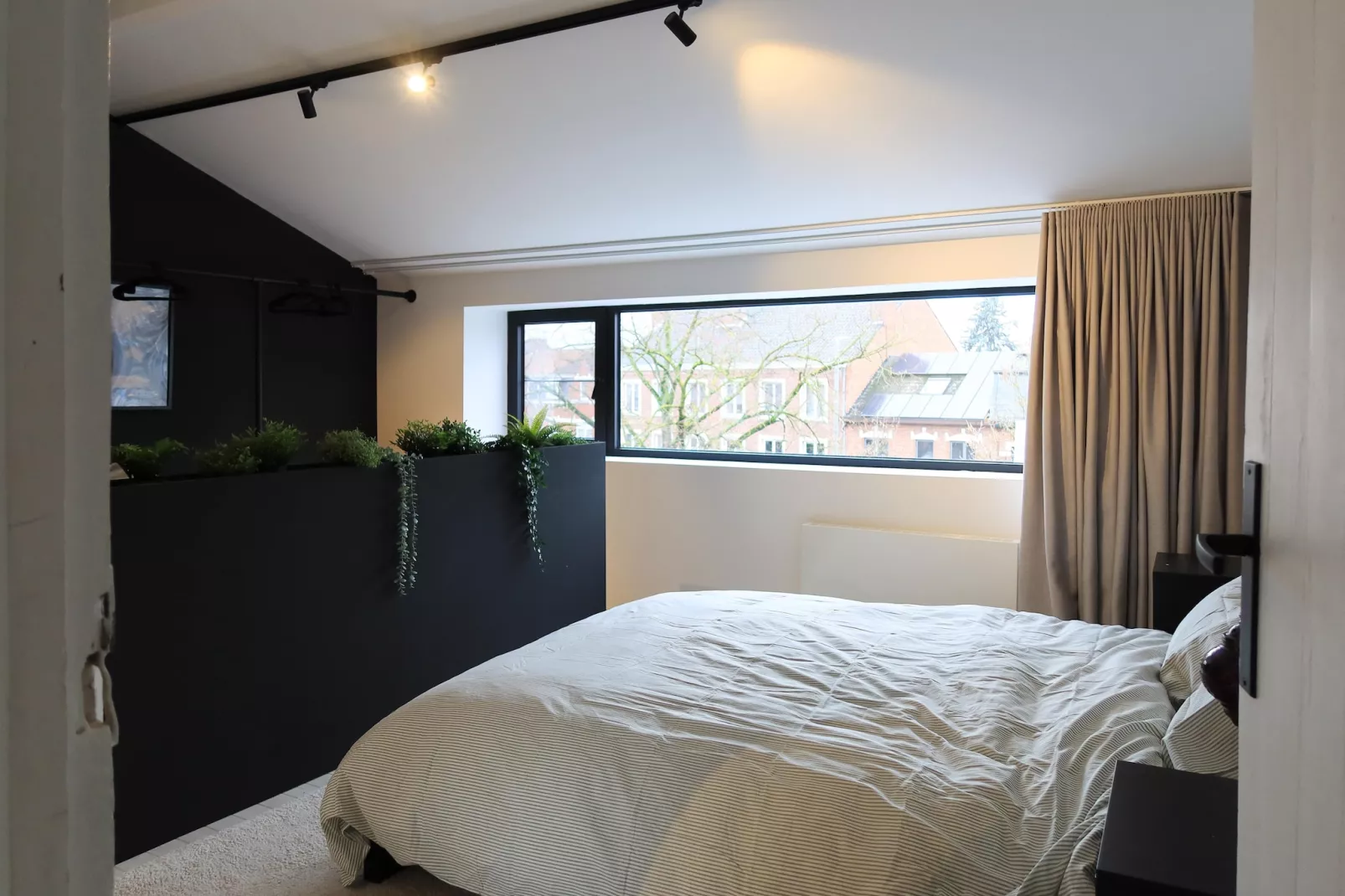 Cosy Courtyard House Hasselt - Slaapkamer